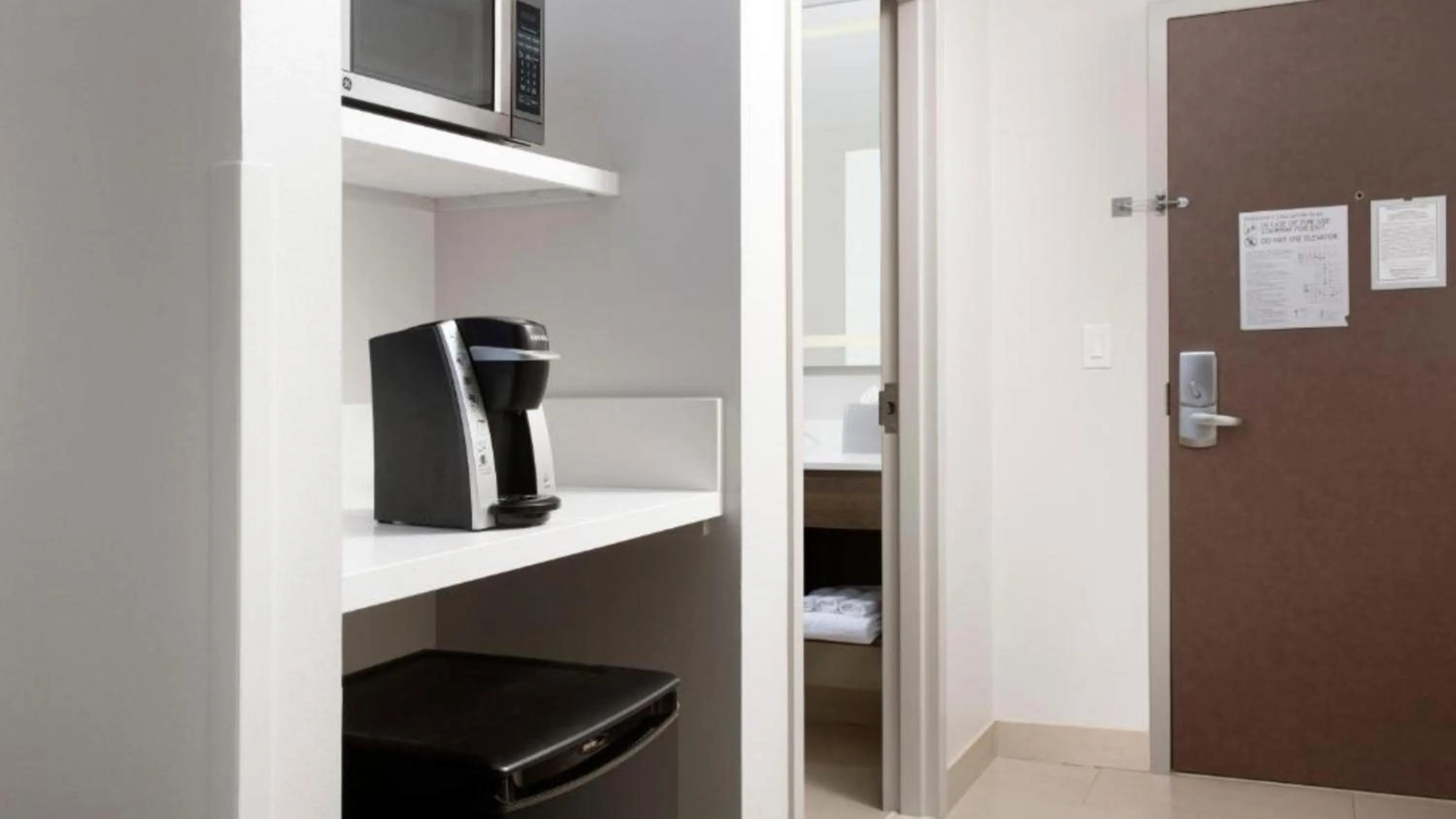 Holiday Inn Express & Suites - Nashville MetroCenter Downtown by IHG