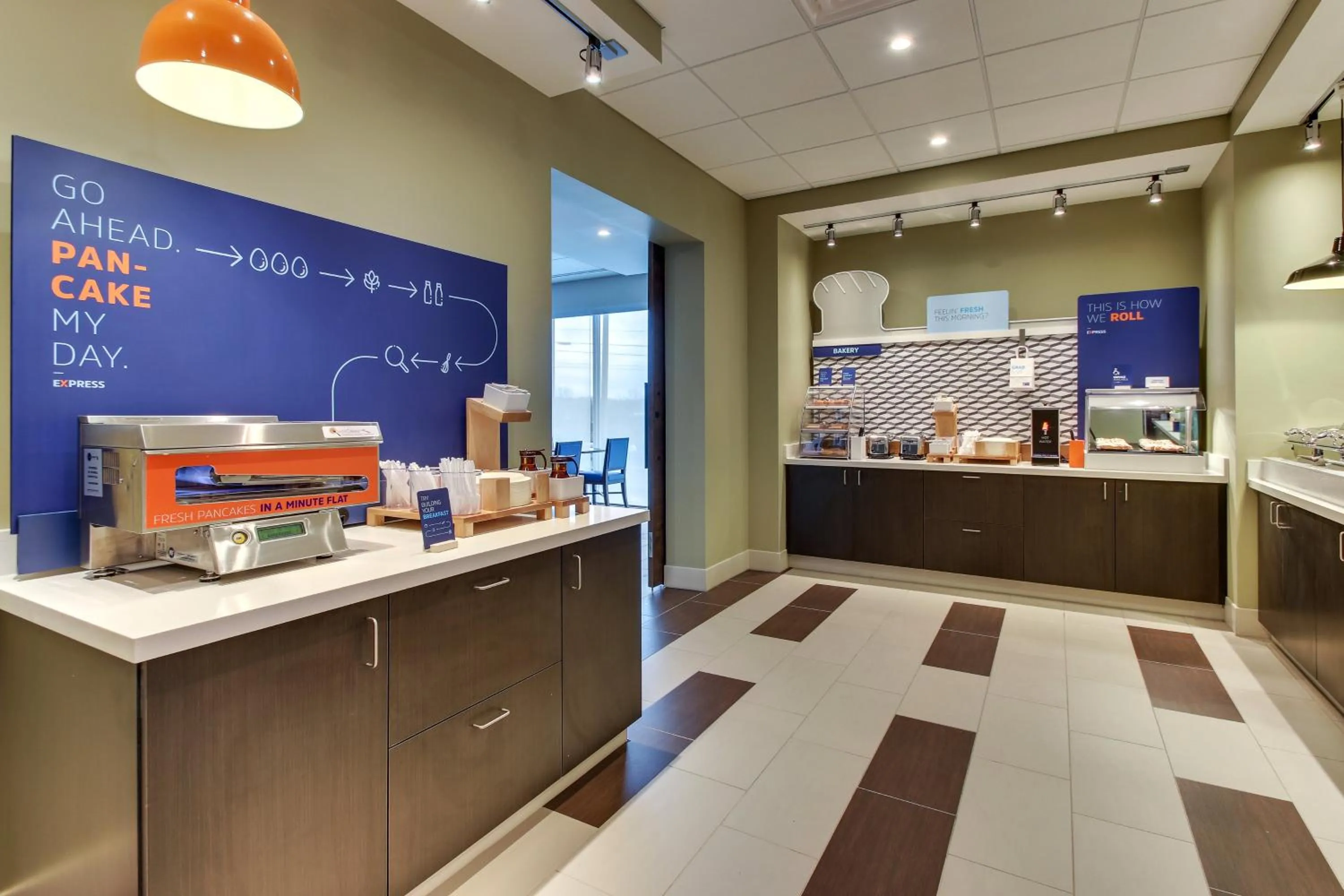 Breakfast in Holiday Inn Express & Suites - Nashville MetroCenter Downtown by IHG