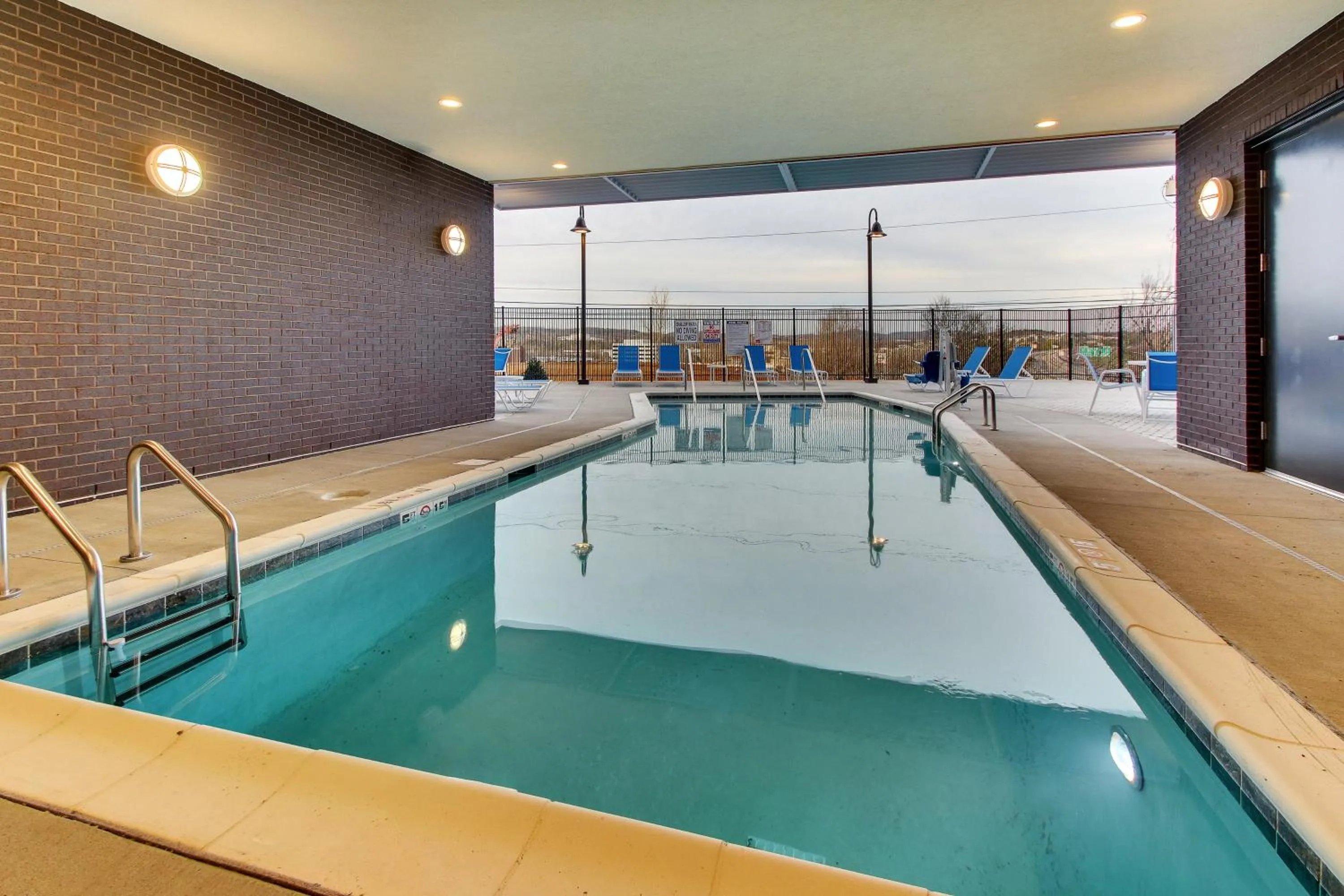 Swimming pool in Holiday Inn Express & Suites - Nashville MetroCenter Downtown by IHG