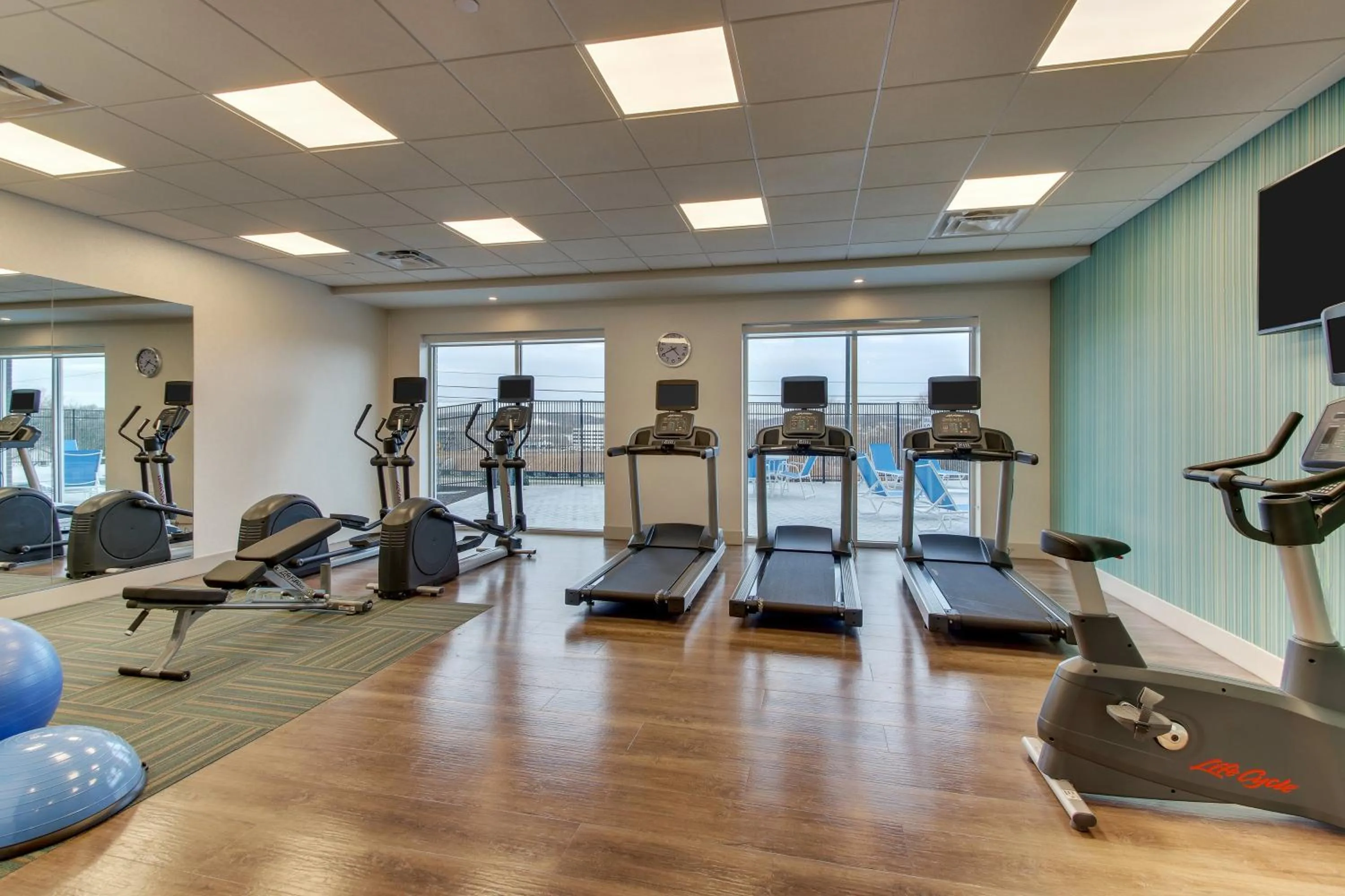 Fitness centre/facilities in Holiday Inn Express & Suites - Nashville MetroCenter Downtown by IHG