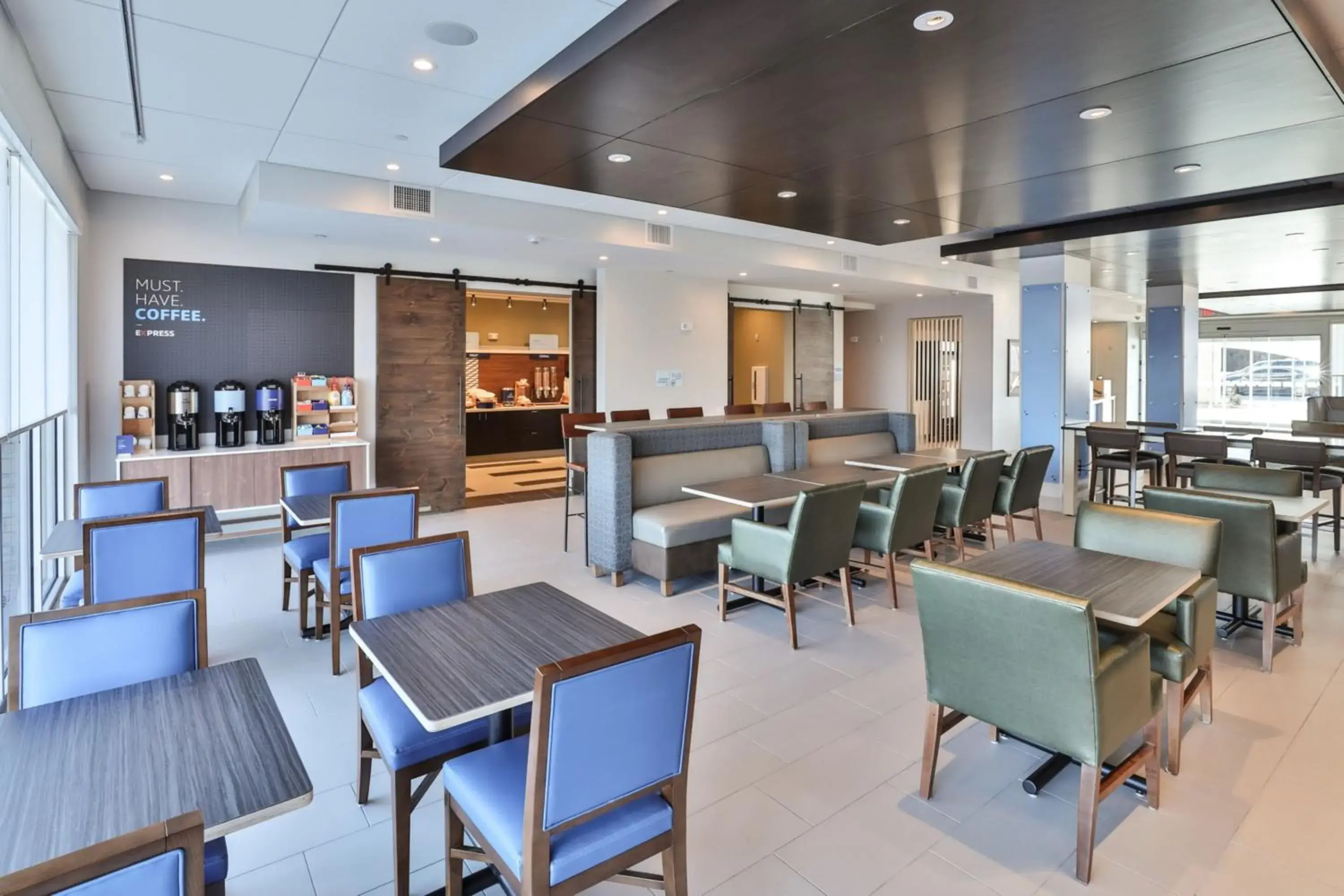 Restaurant/places to eat in Holiday Inn Express & Suites - Nashville MetroCenter Downtown by IHG Restaurant/places to eat in Holiday Inn Express & Suites - Nashville MetroCenter Downtown by IHG