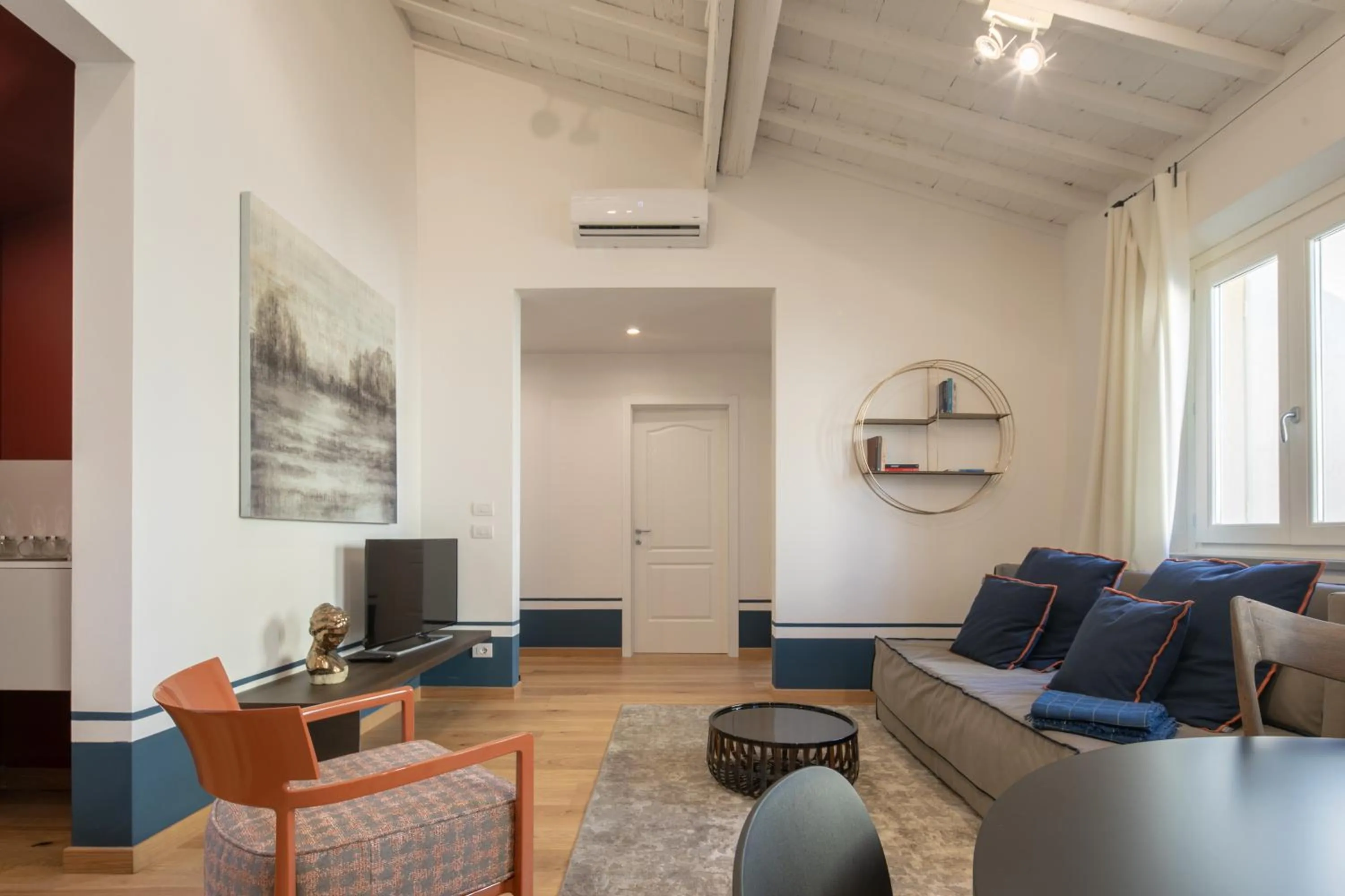 TV and multimedia in Nerli Prestige by Mmega