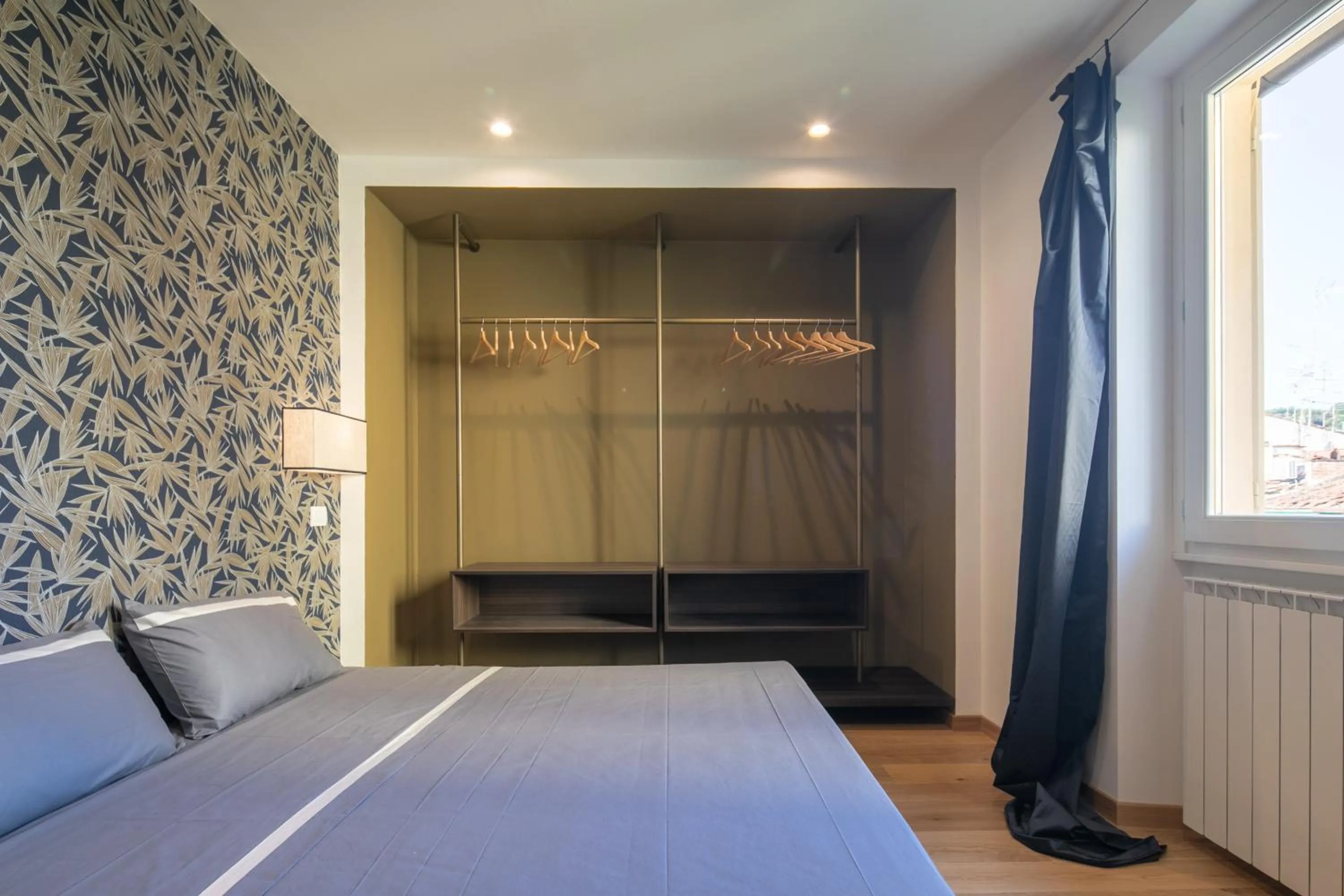 Bed in Nerli Prestige by Mmega