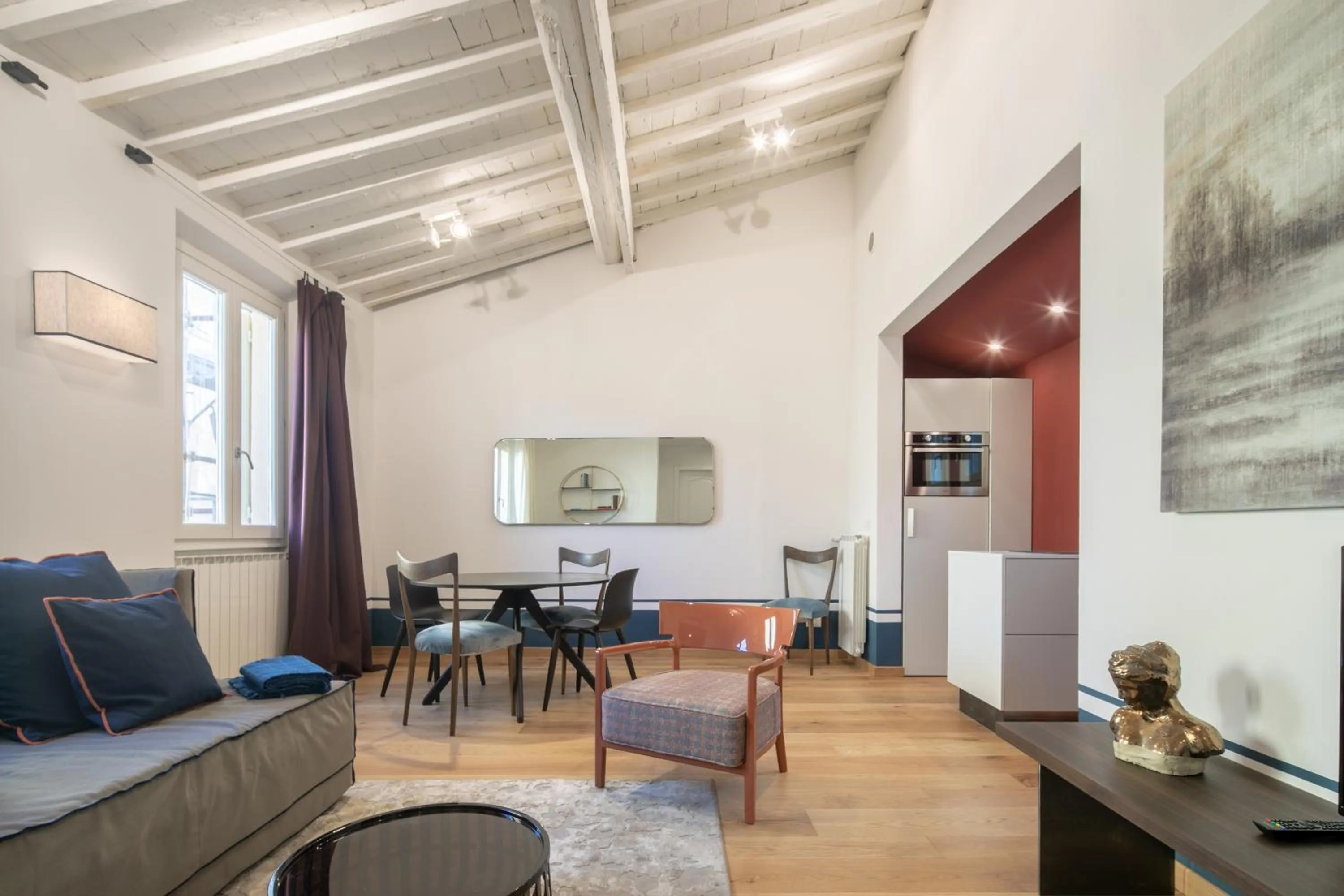 Living room in Nerli Prestige by Mmega