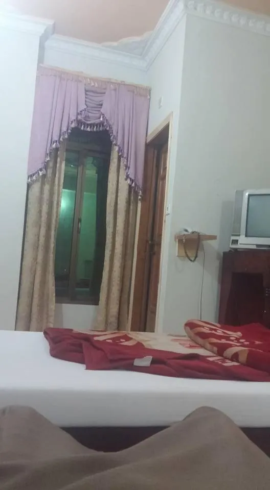 Shining Star Hotel