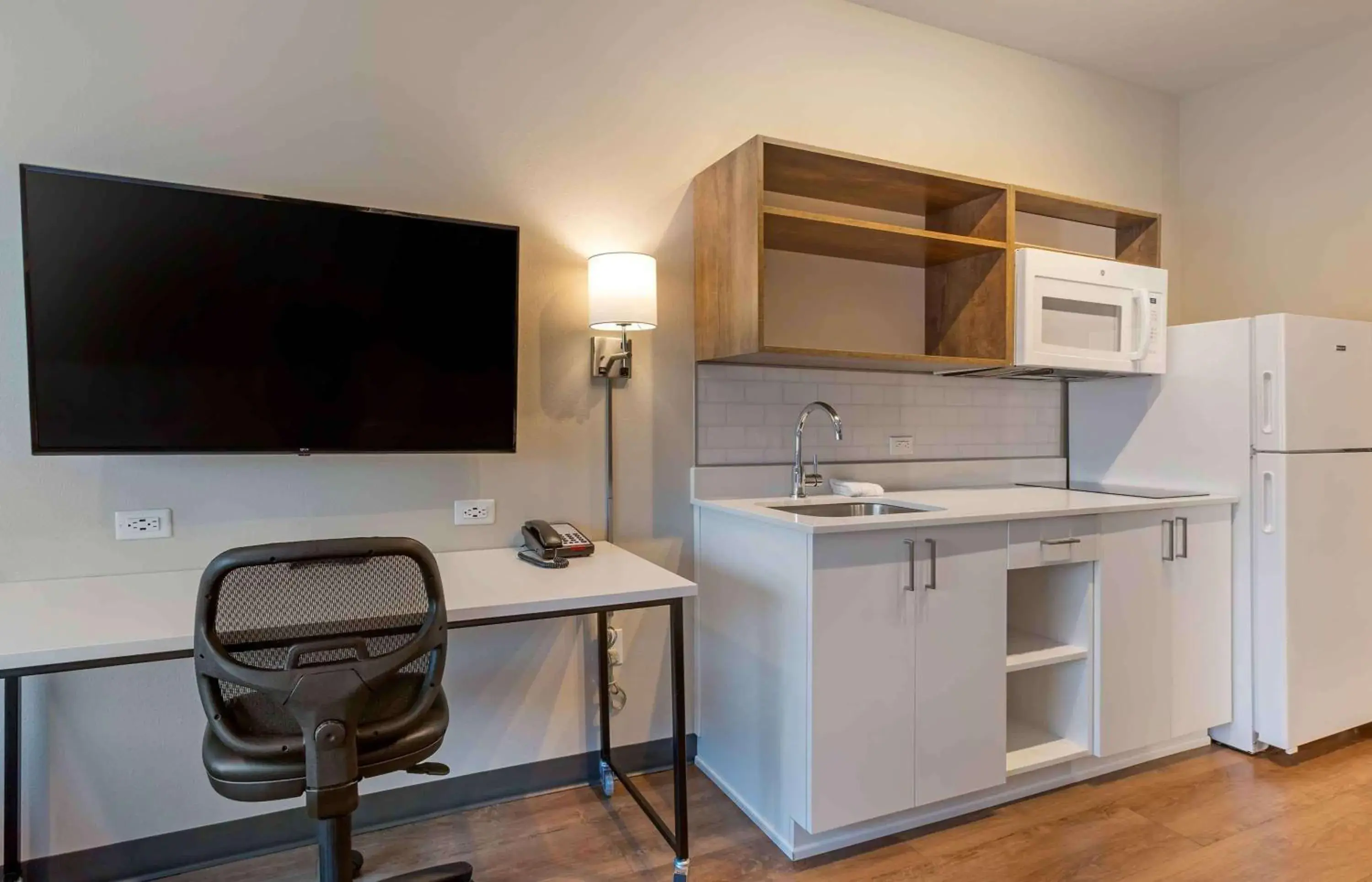 Bedroom in Extended Stay America Premier Suites - Phoenix - Chandler - Downtown Bedroom in Extended Stay America Premier Suites - Phoenix - Chandler - Downtown