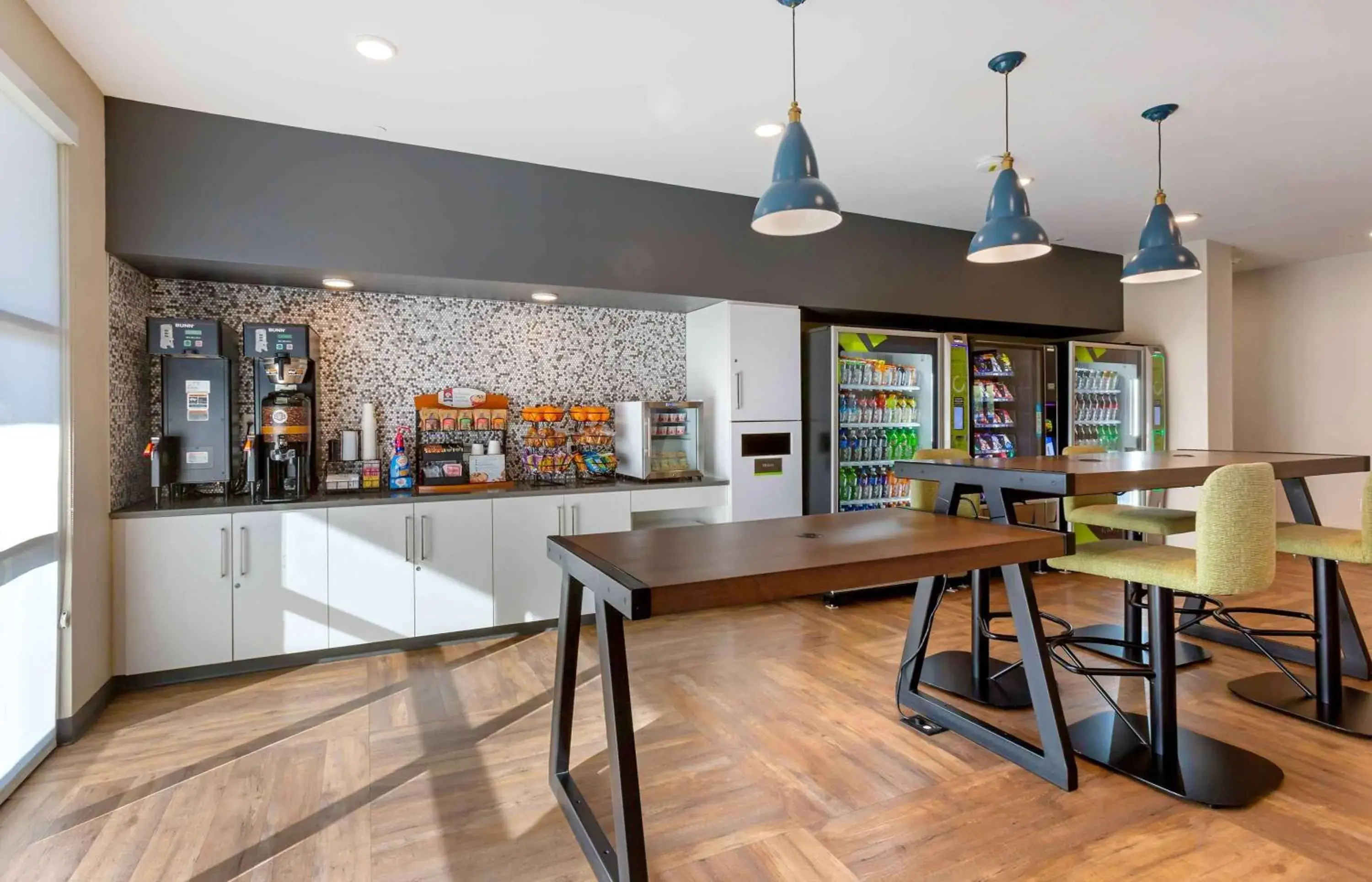 Restaurant/places to eat in Extended Stay America Premier Suites - Phoenix - Chandler - Downtown Restaurant/places to eat in Extended Stay America Premier Suites - Phoenix - Chandler - Downtown