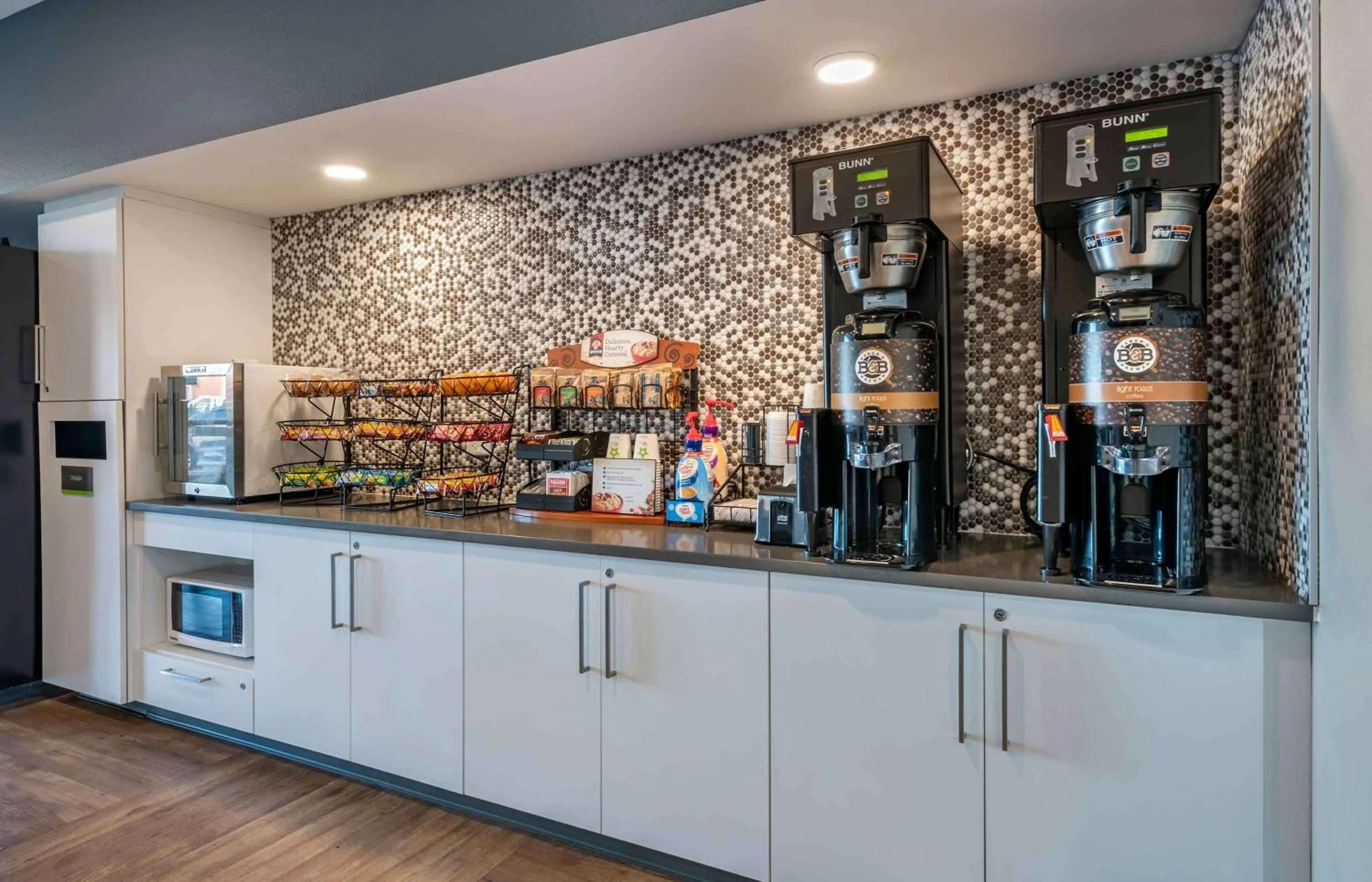 Breakfast in Extended Stay America Premier Suites - Tampa - Gibsonton - Riverview