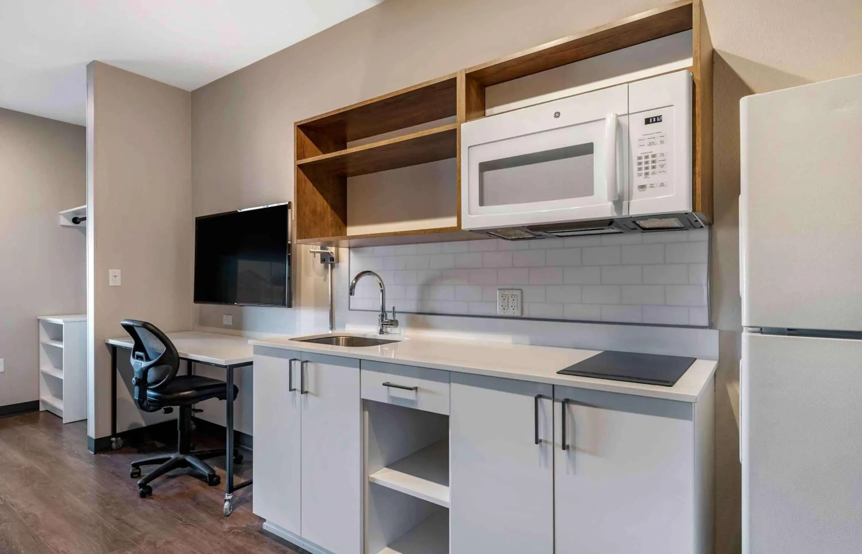 Bedroom in Extended Stay America Premier Suites - Tampa - Gibsonton - Riverview Bedroom in Extended Stay America Premier Suites - Tampa - Gibsonton - Riverview