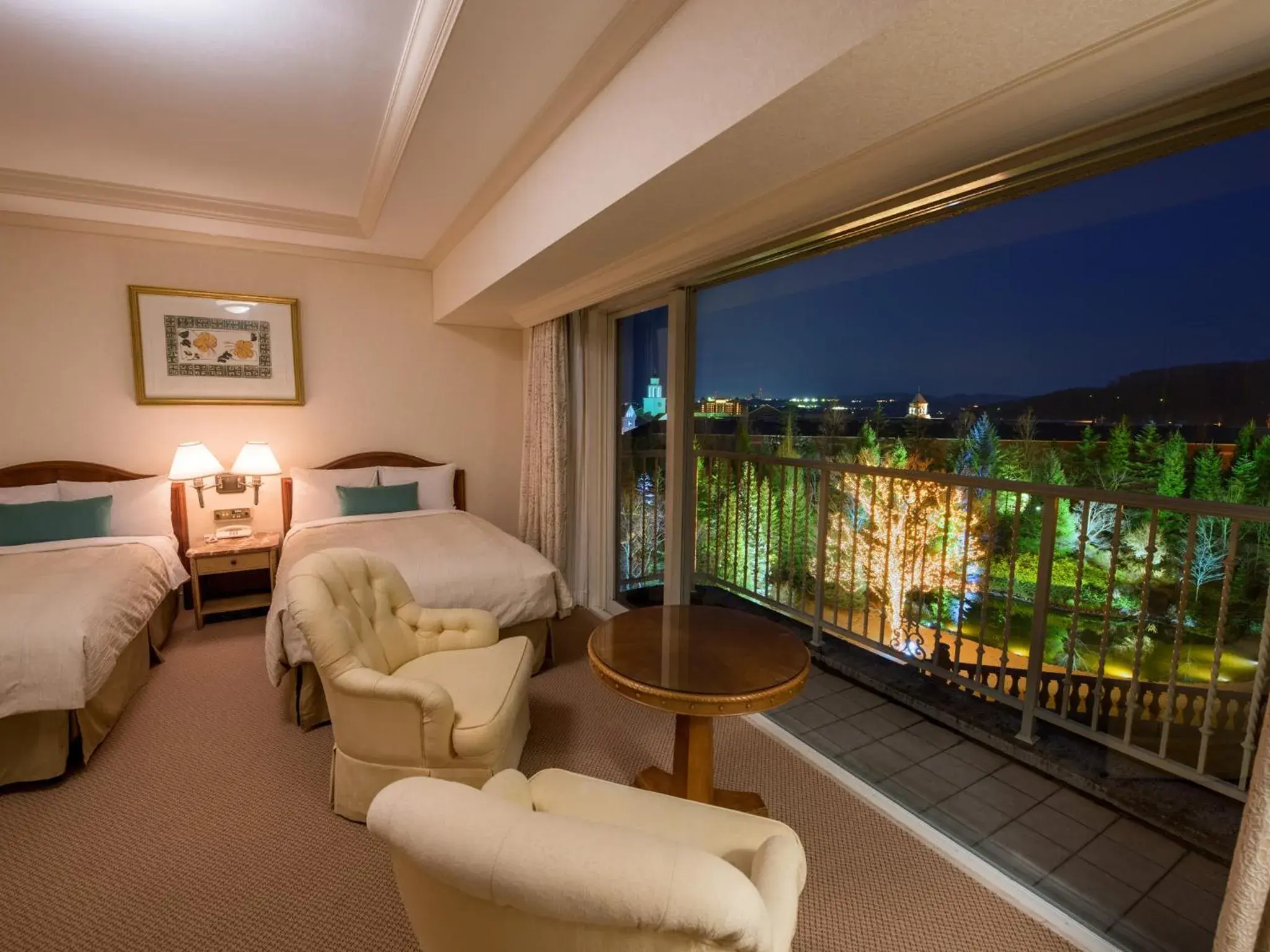 Garden view, Bed in Sendai Royal Park Hotel Garden view, Bed in Sendai Royal Park Hotel