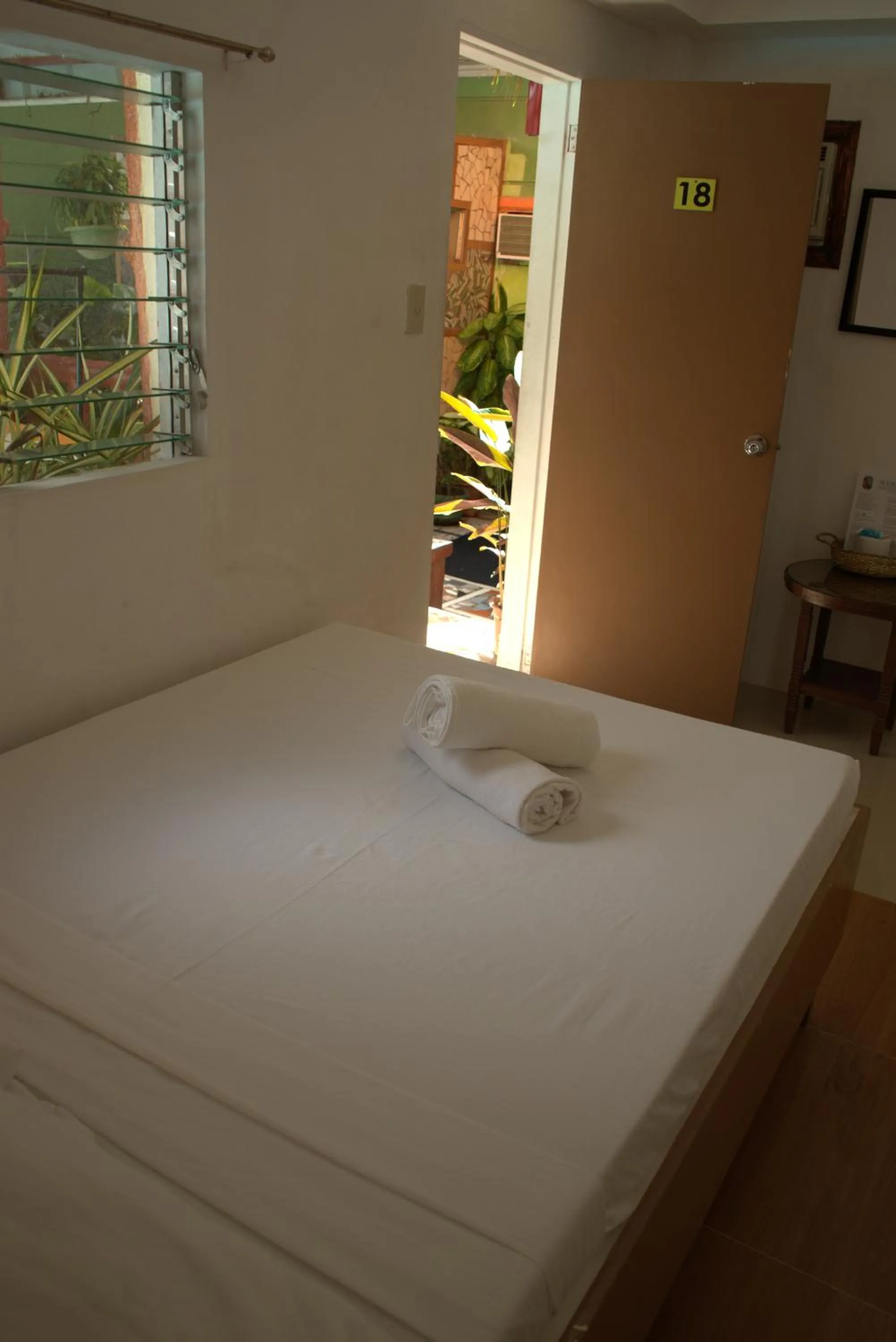 Bed in Stefanie Grace Inn