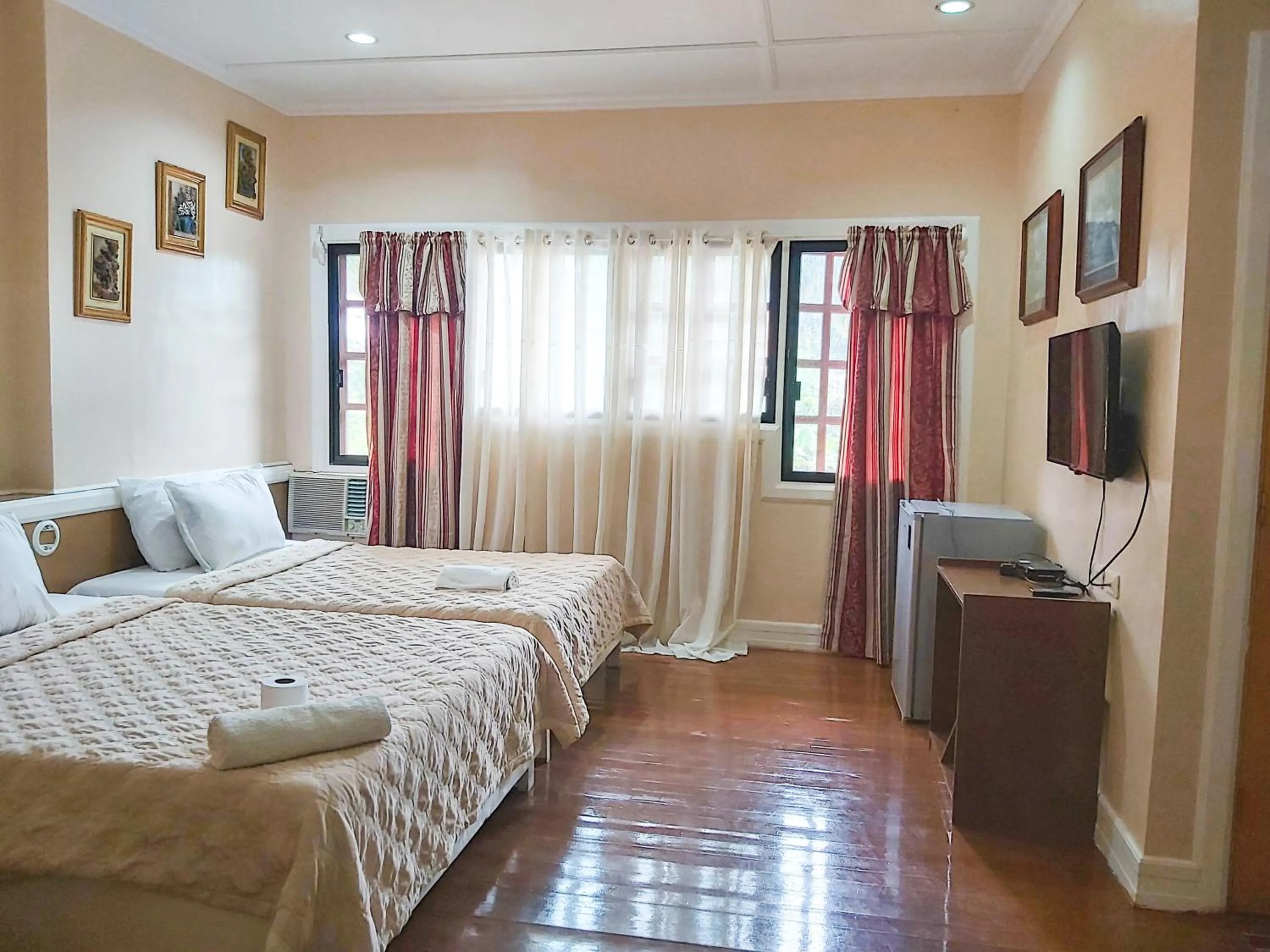 Bed in Stefanie Grace Inn