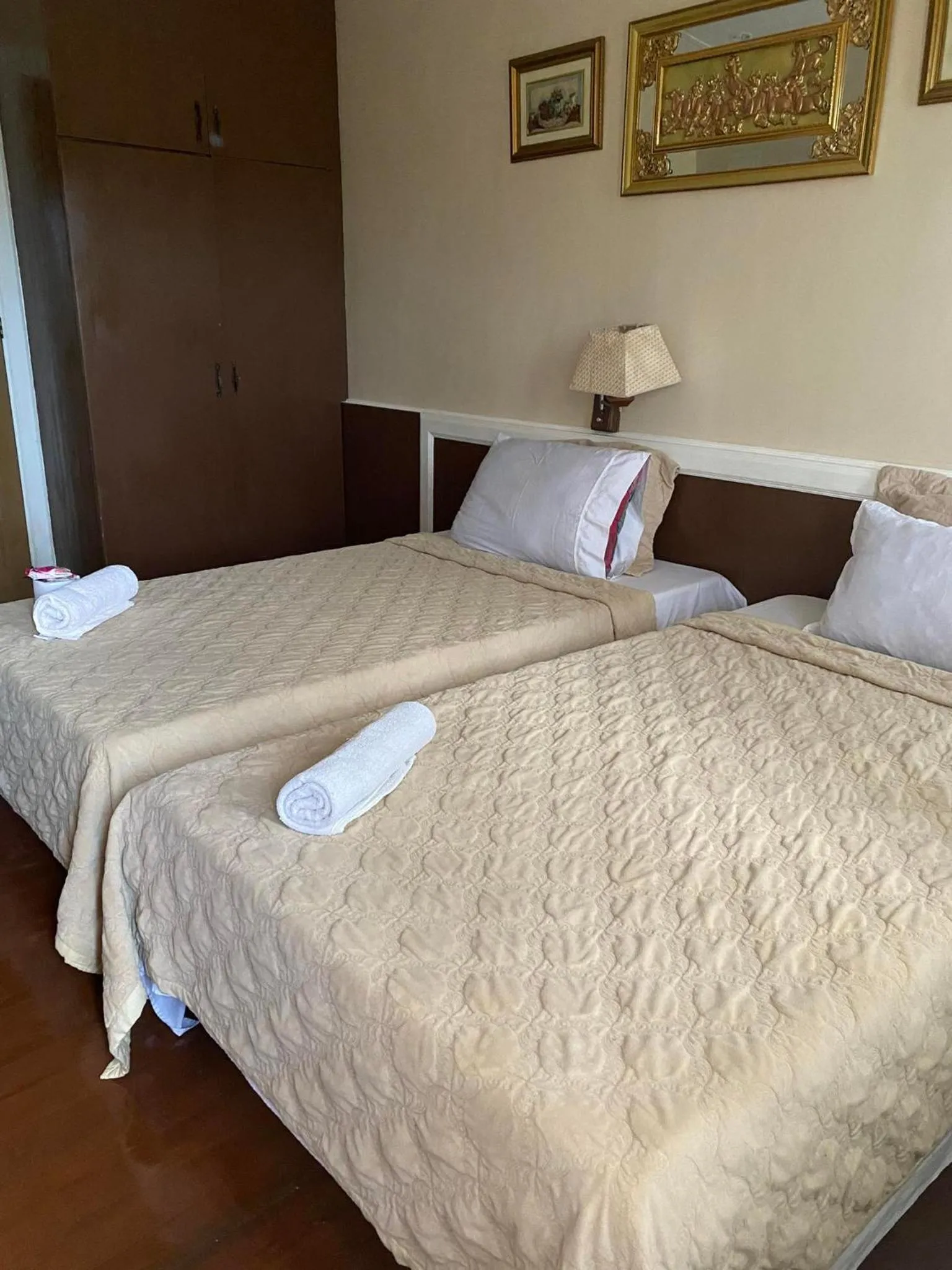 Bed in Stefanie Grace Inn