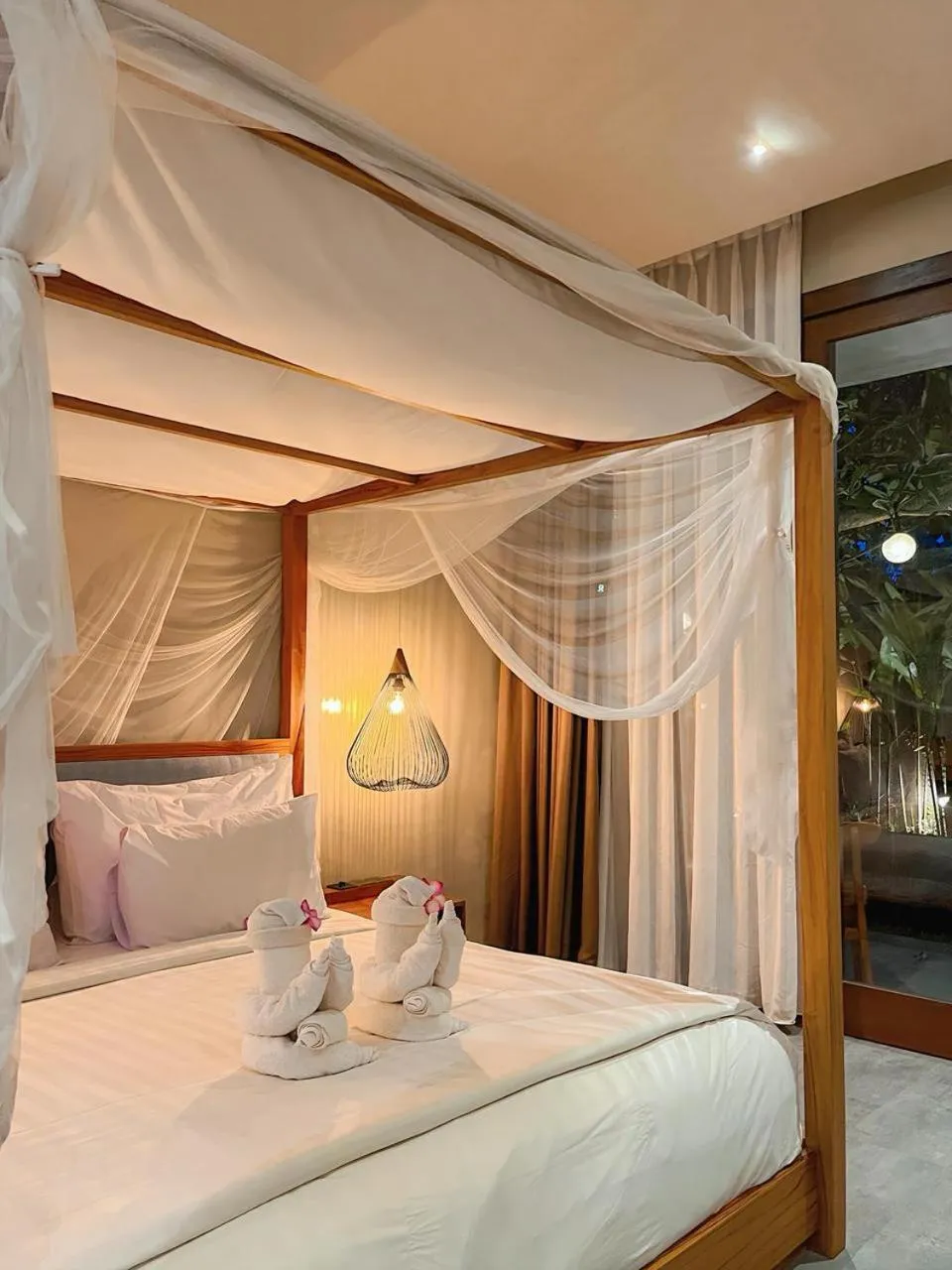 Bed in The Moonci