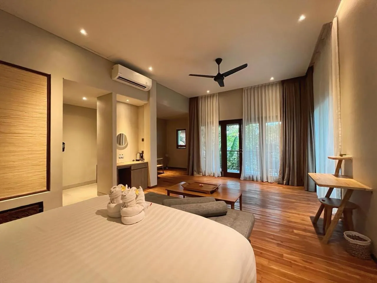 Bed in The Moonci