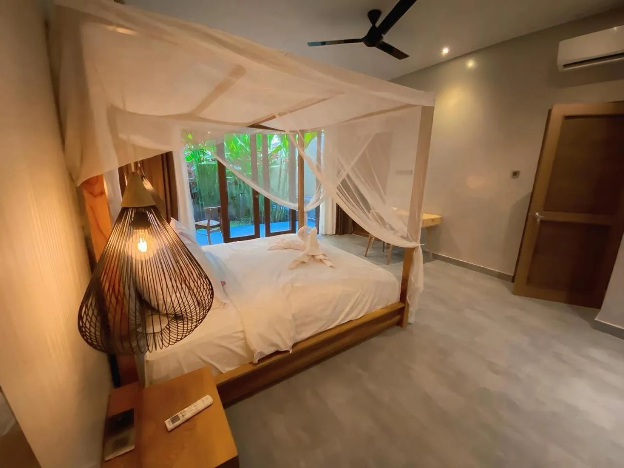 Bed in The Moonci