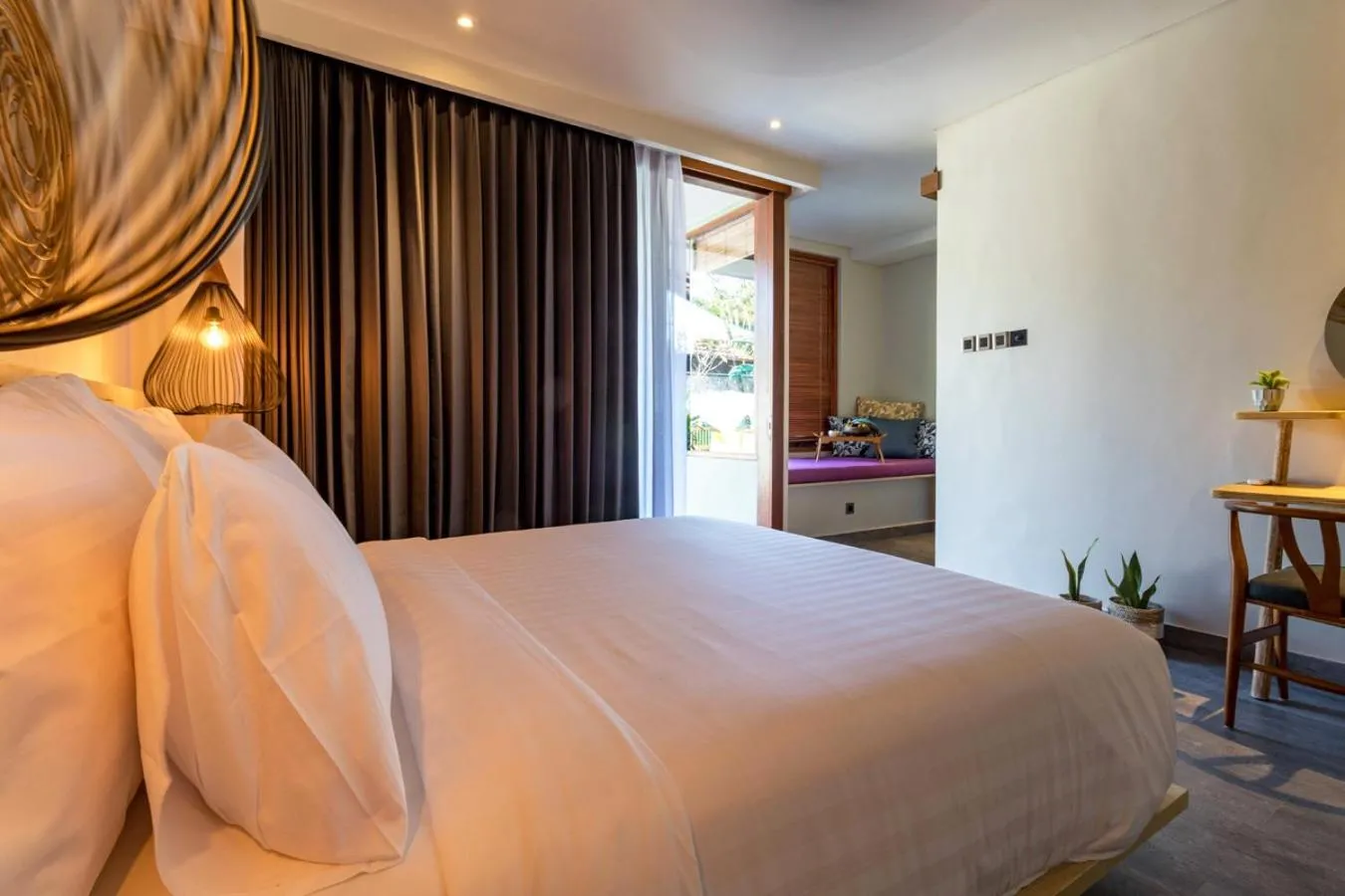 Bed in The Moonci