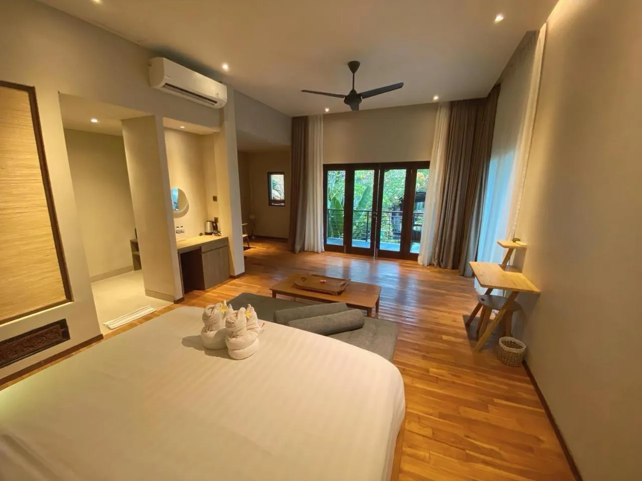 Bed in The Moonci