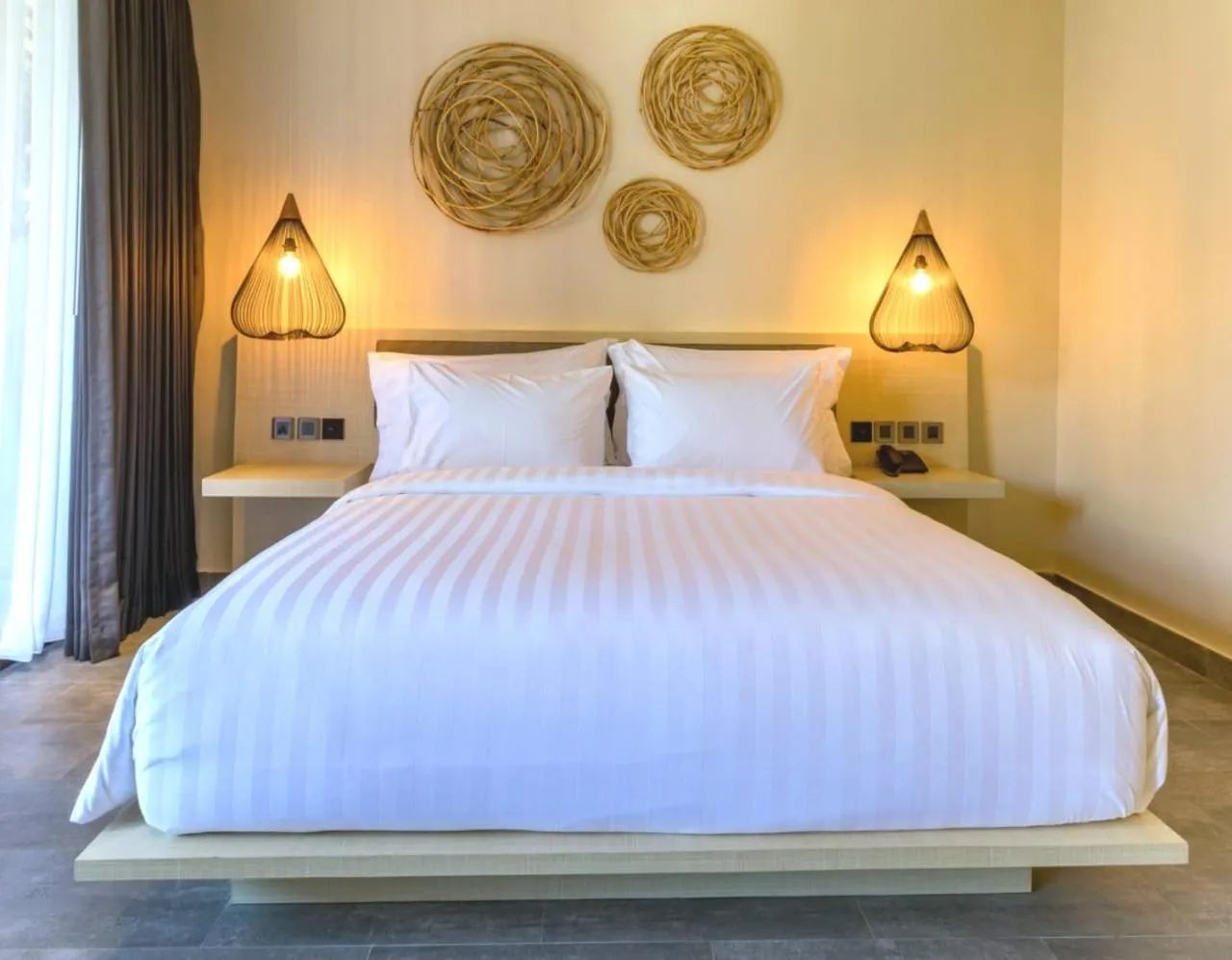 Bed in The Moonci