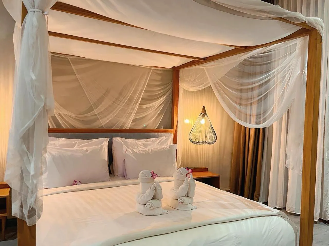 Bed in The Moonci