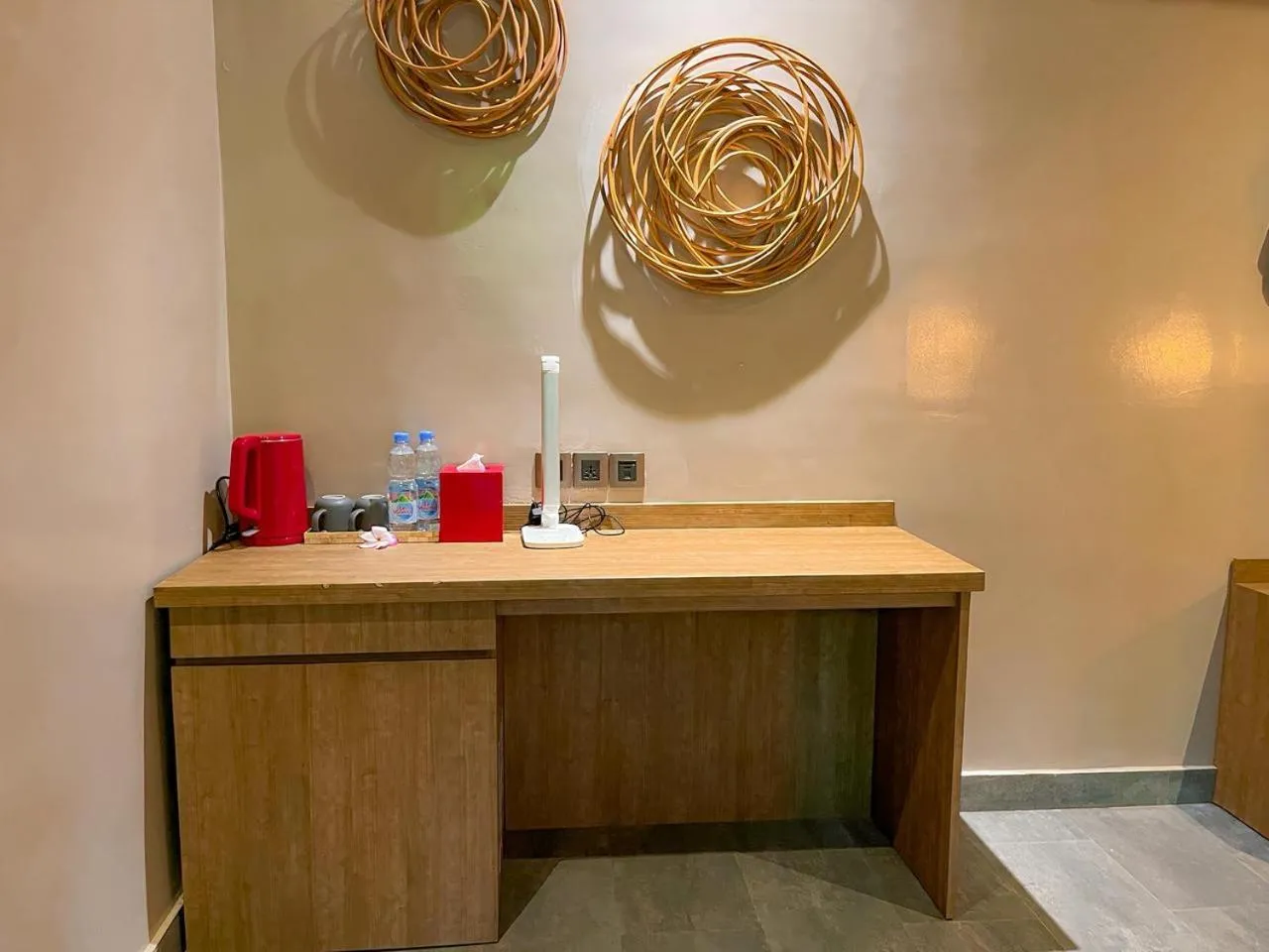 Coffee/tea facilities in The Moonci
