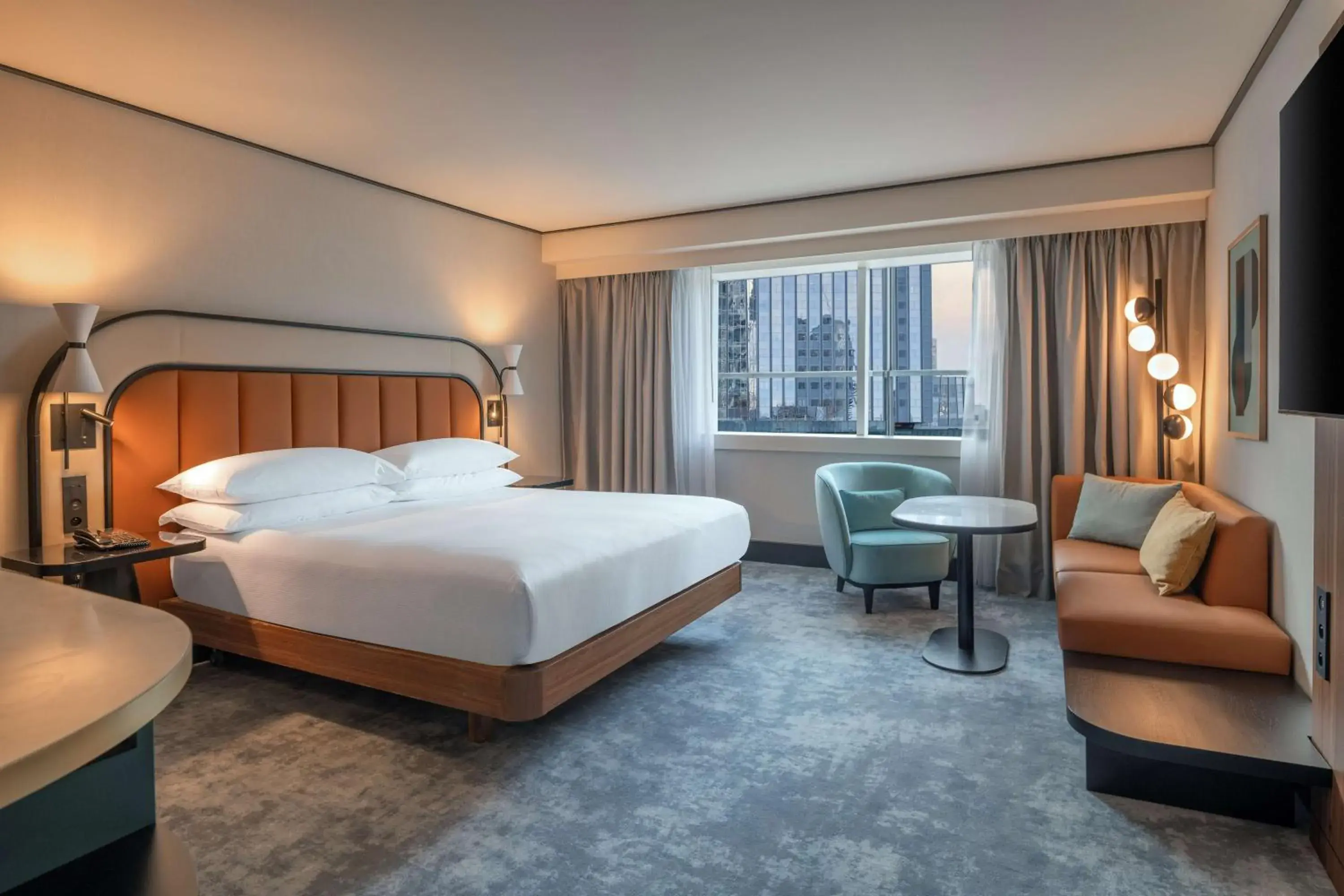 Deluxe King Room in Hilton Paris La Défense Deluxe King Room in Hilton Paris La Défense