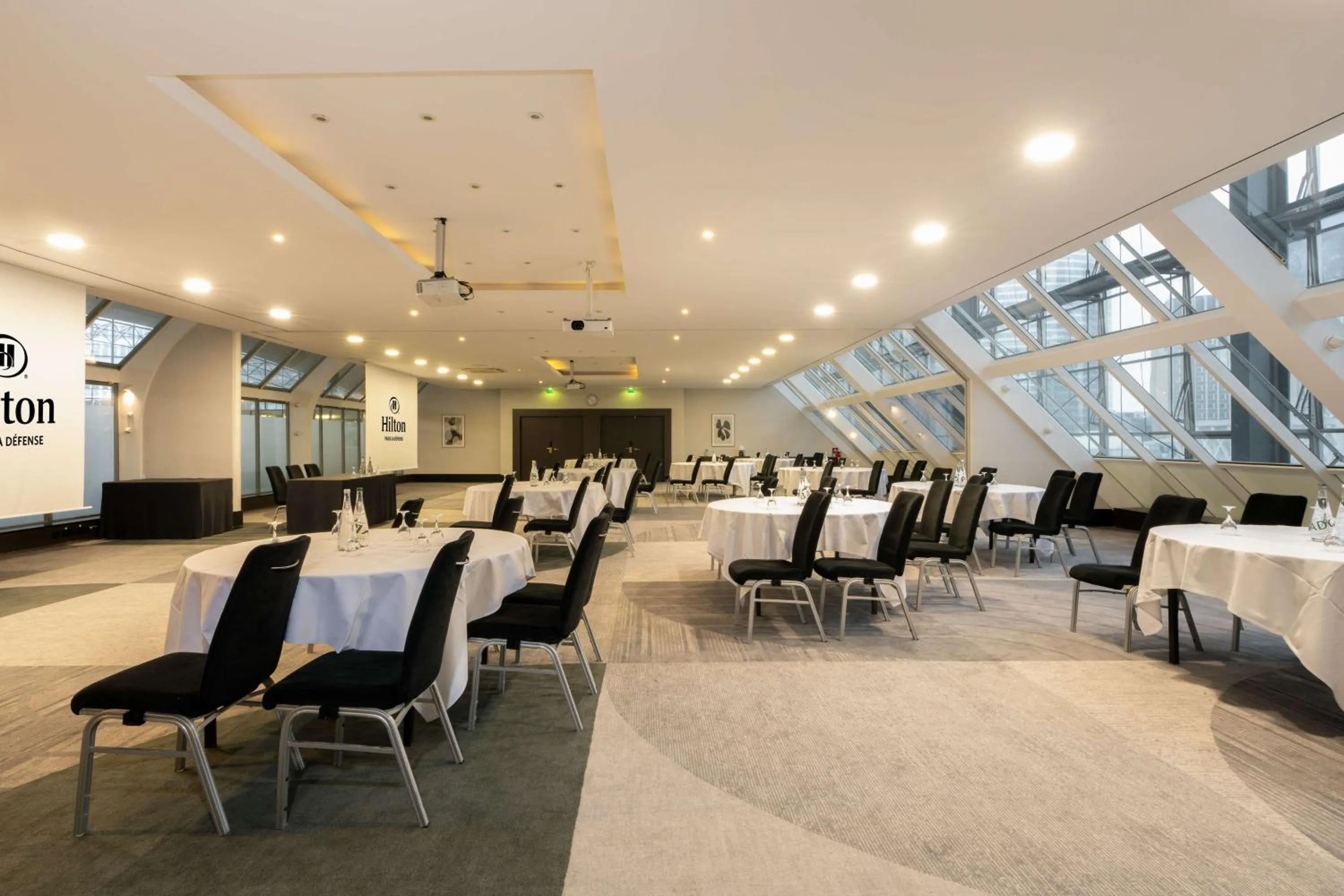 Meeting/conference room in Hilton Paris La Défense
