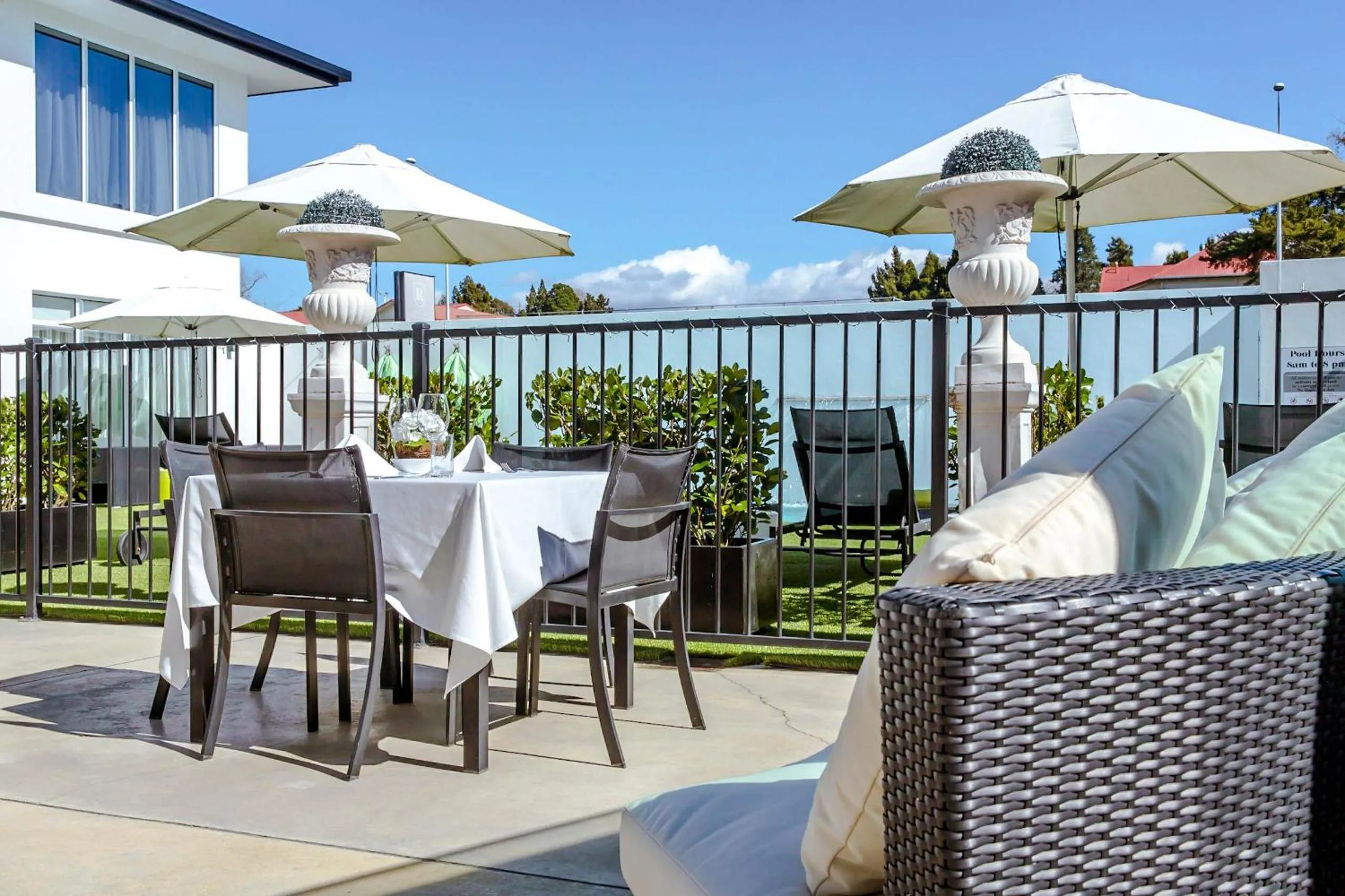 Restaurant/places to eat in Regent of Rotorua Boutique Hotel