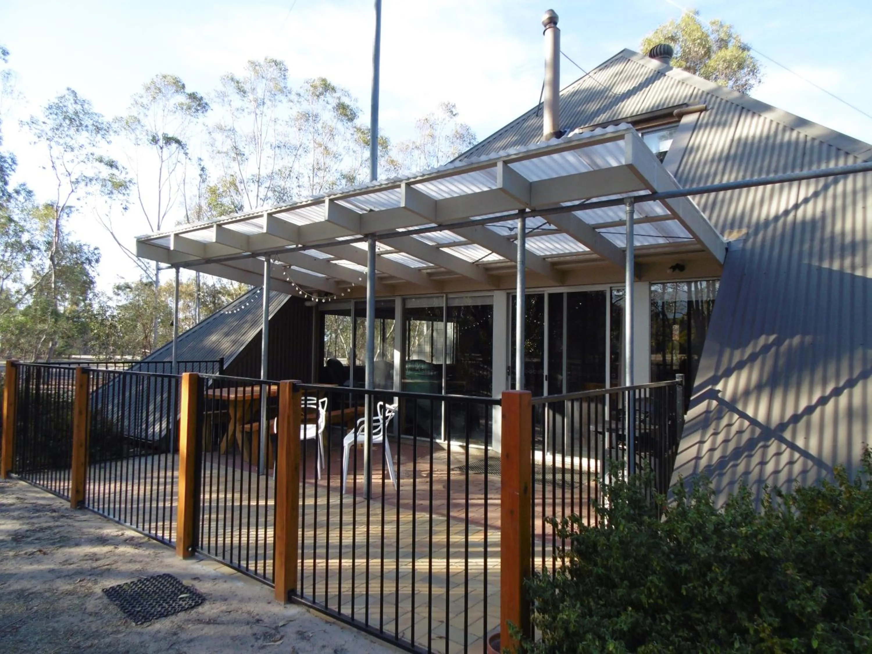 Photo of the whole room in Grampians Getaway