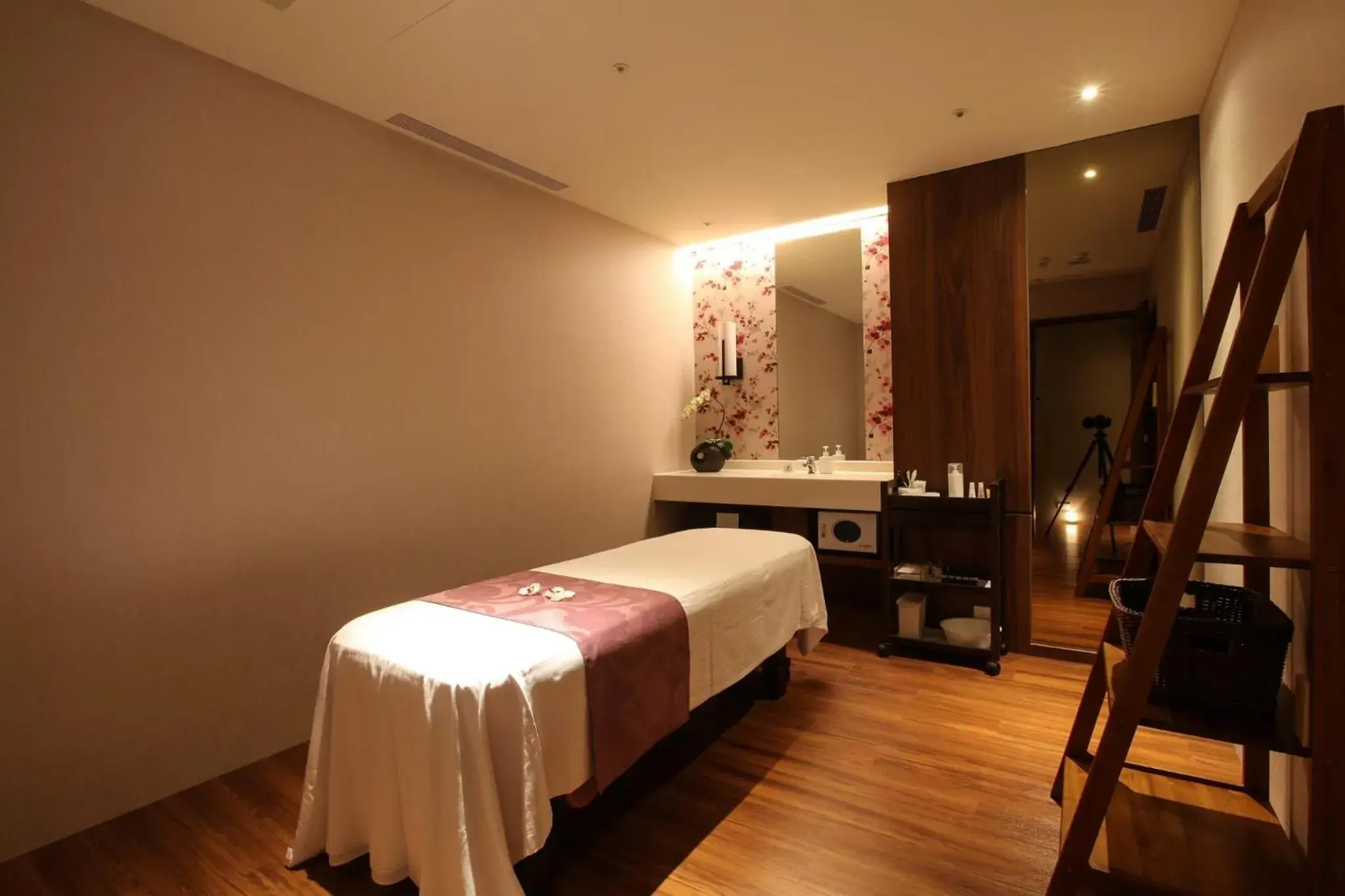 Spa and wellness centre/facilities, Bed in Beitou Hot Spring Resort Spa and wellness centre/facilities, Bed in Beitou Hot Spring Resort