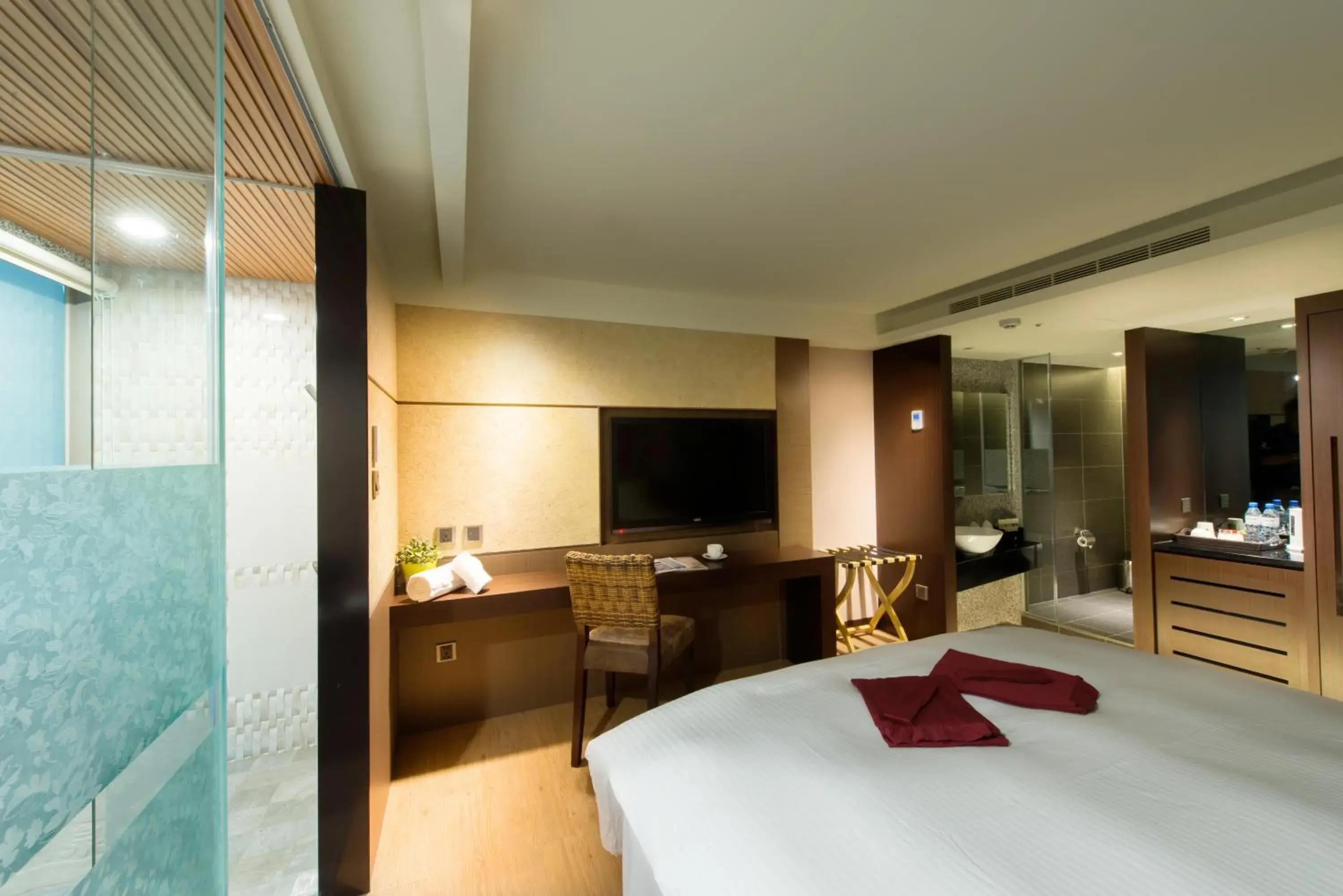 Photo of the whole room, Bed in Beitou Hot Spring Resort Photo of the whole room, Bed in Beitou Hot Spring Resort