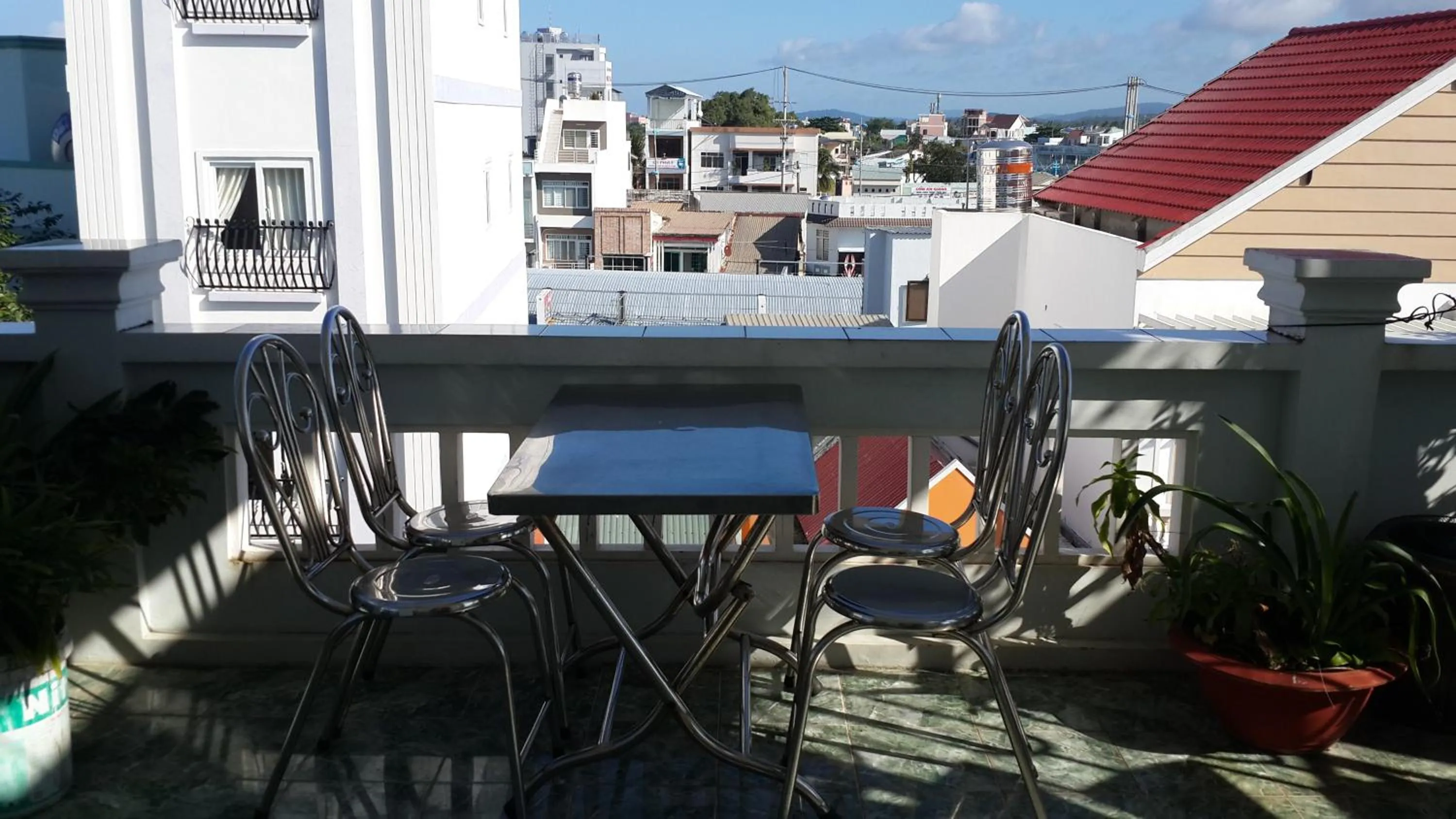 Property building in Hai Hien Guesthouse