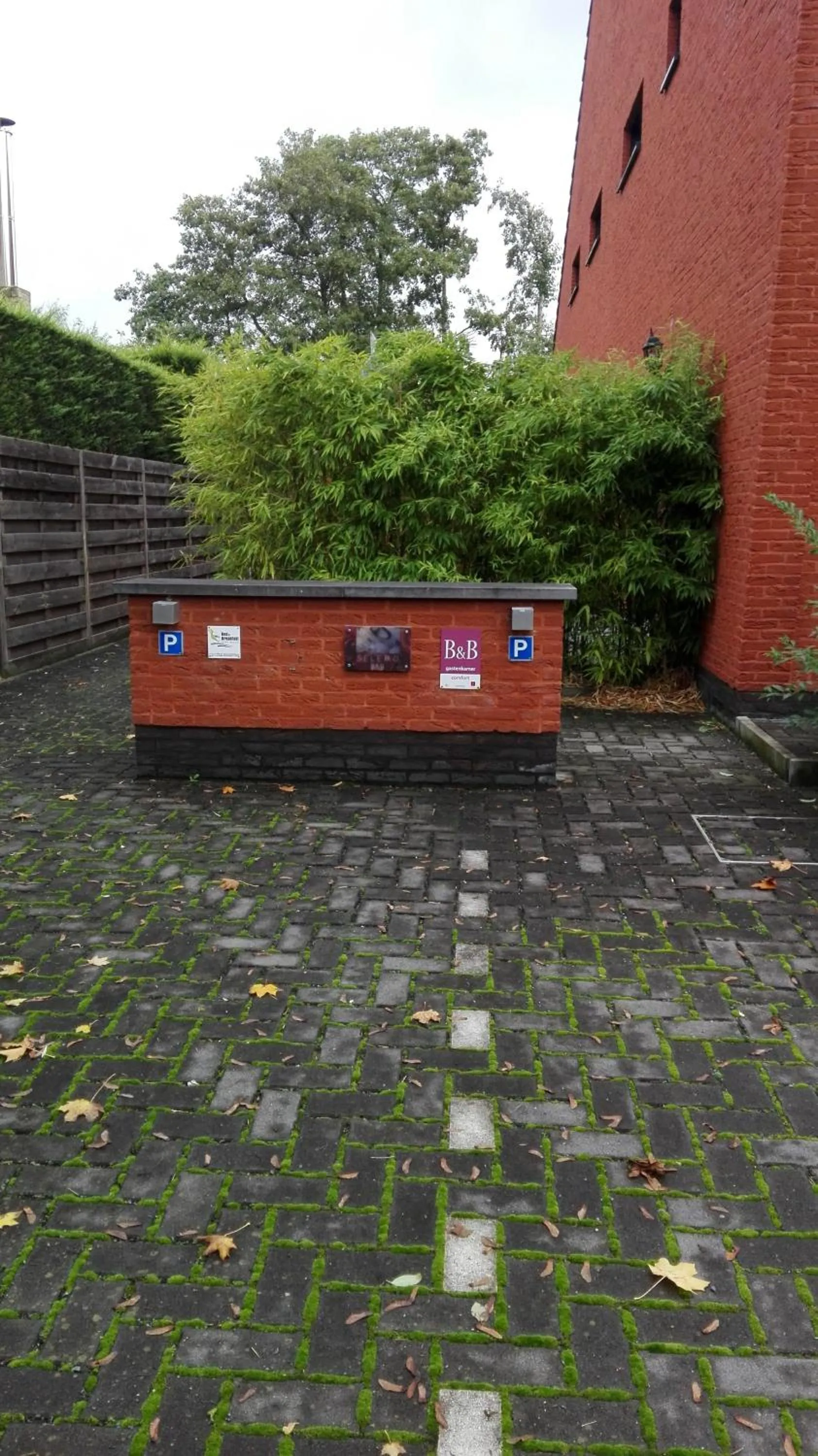 Parking in Selemo B&B - Business and breakfast