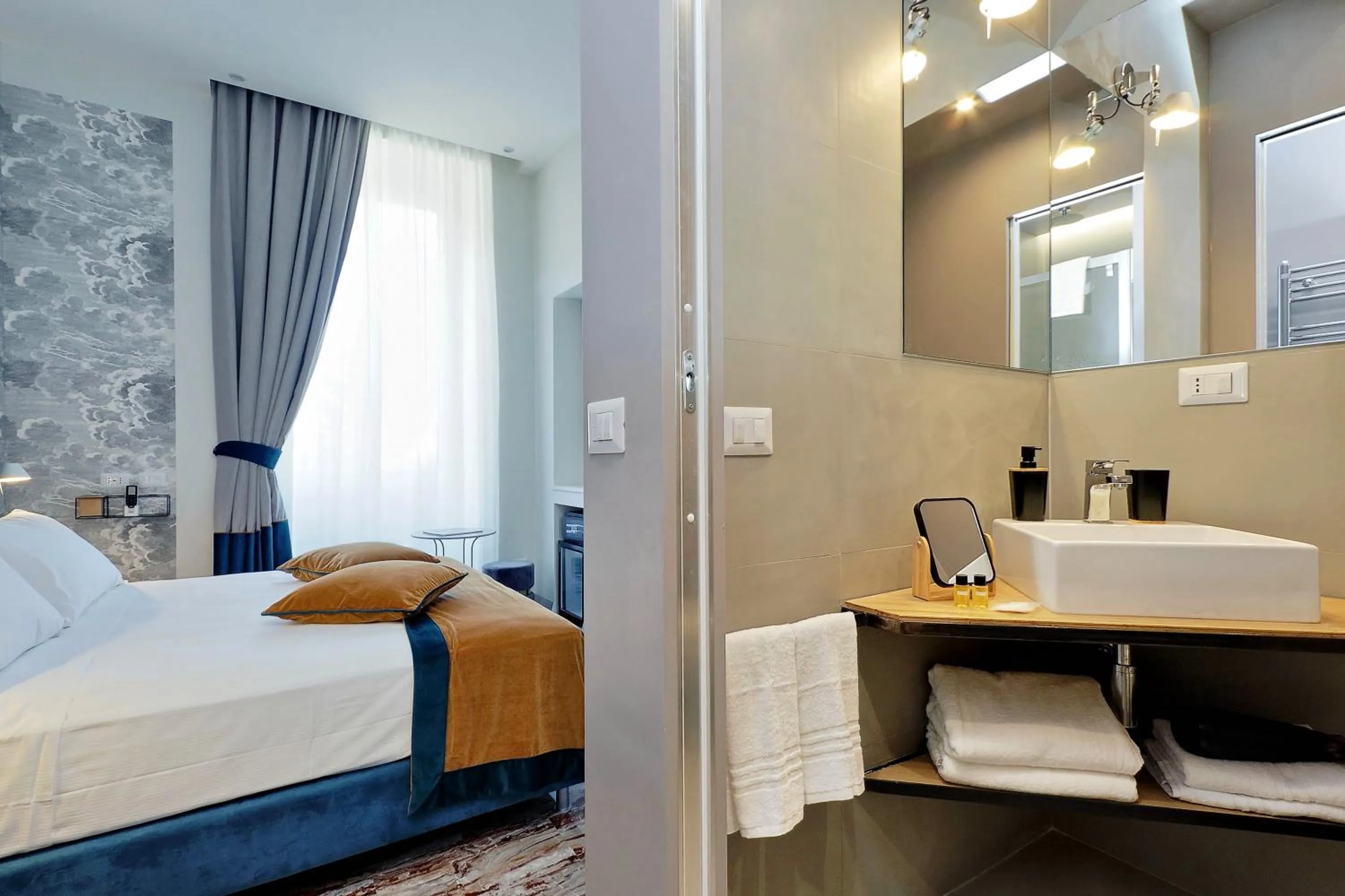 Bedroom, Bed in Opera 58 - Teatro dell'Opera Suites