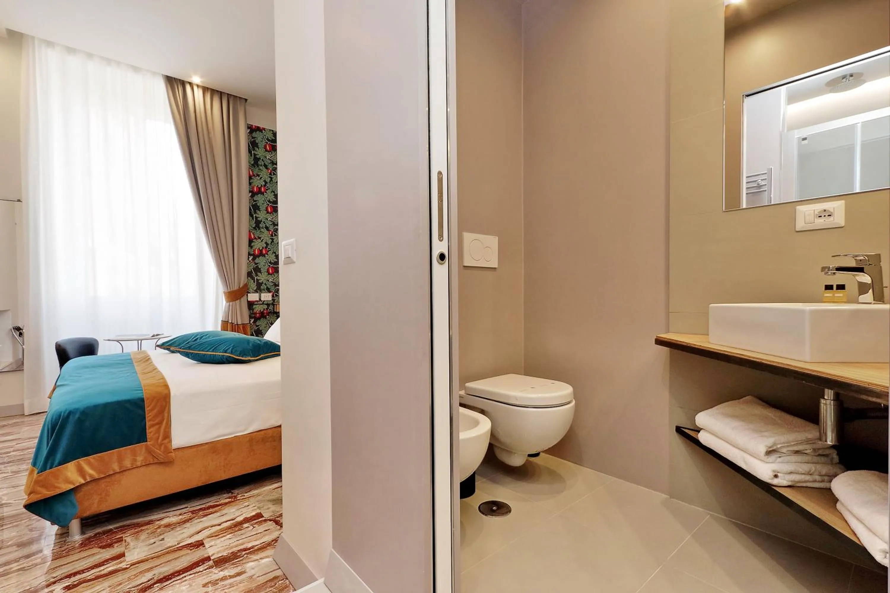 Bedroom, Bed in Opera 58 - Teatro dell'Opera Suites