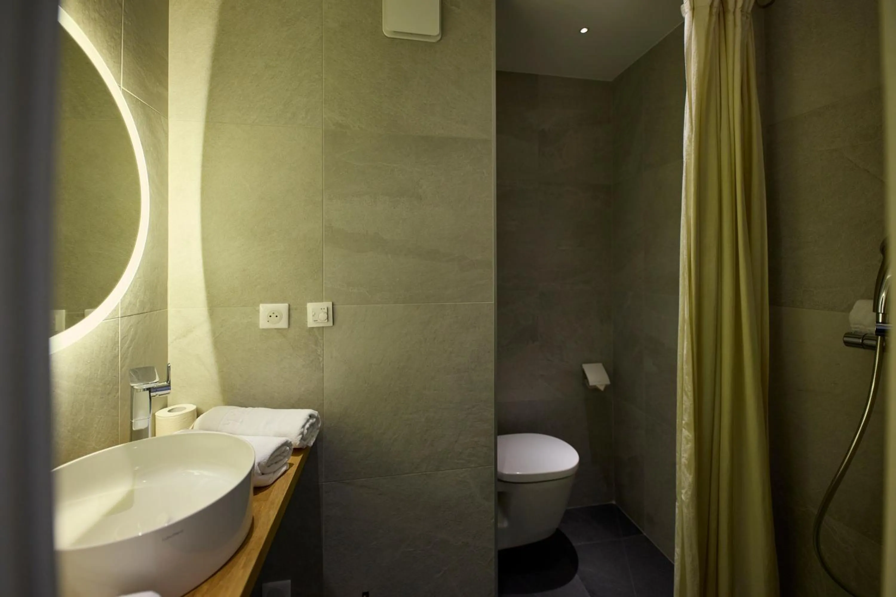 Bathroom in Hôtel Le Grand Tétras