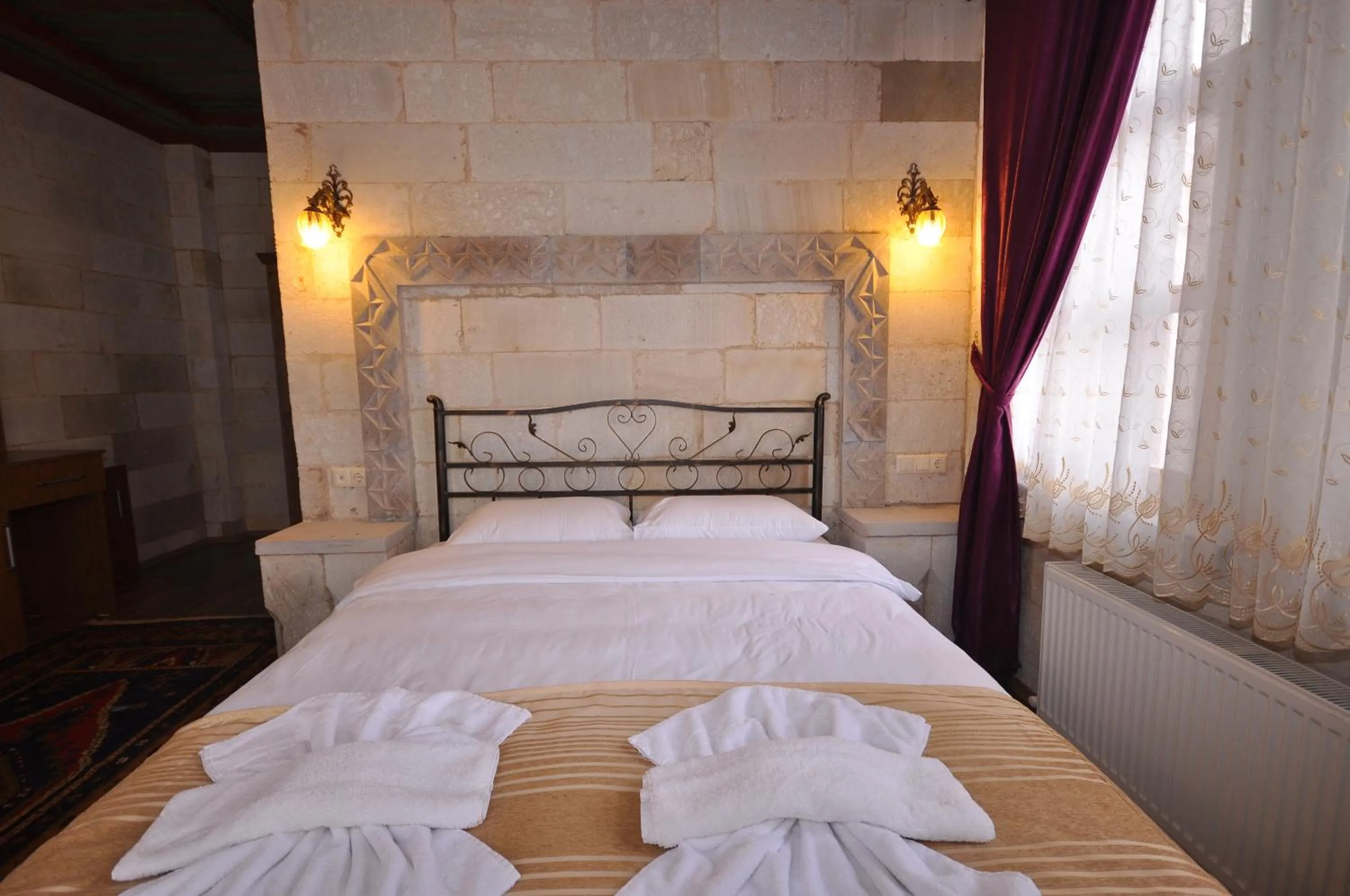 Bed in Cappadocia Stone Palace