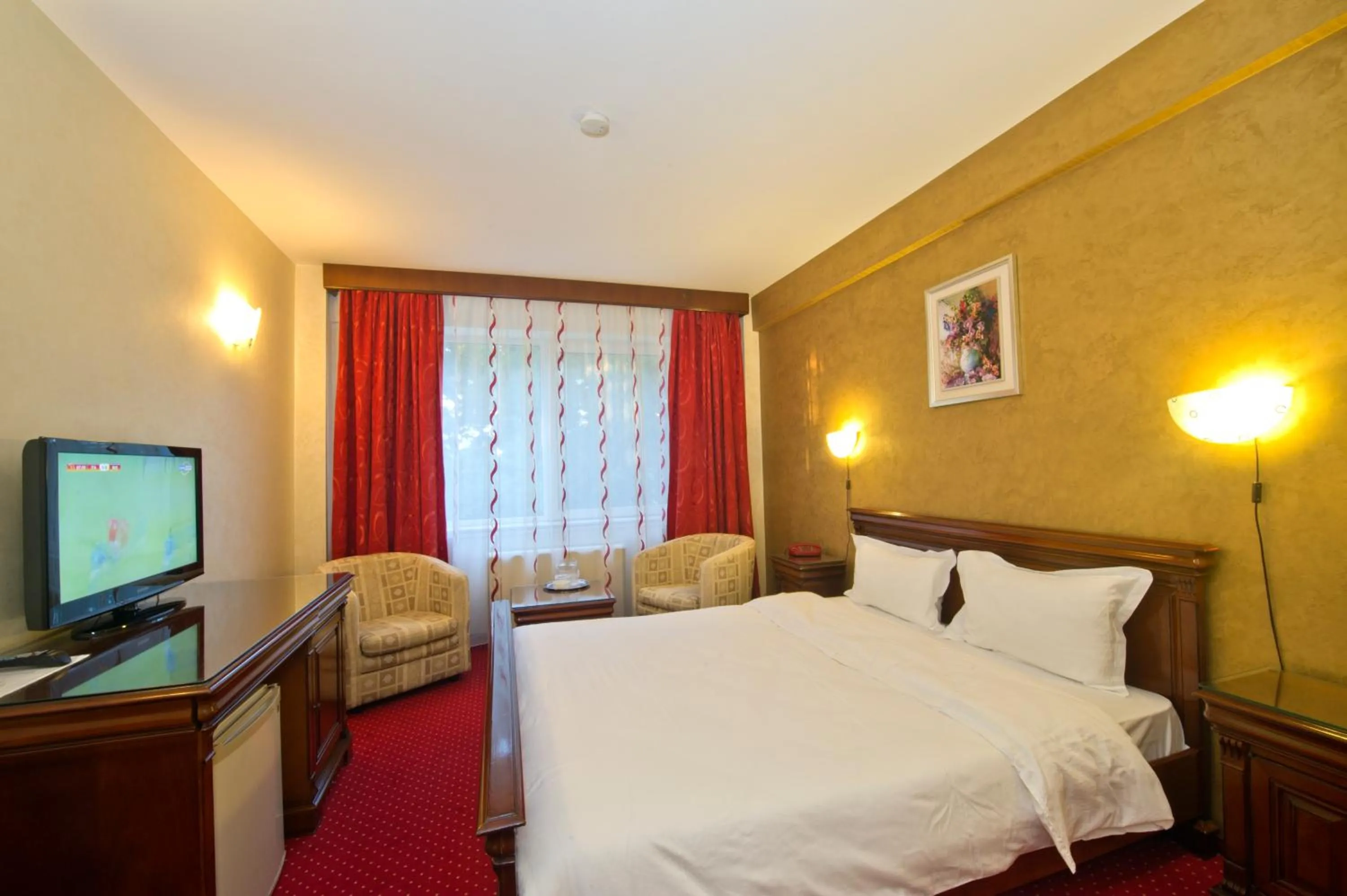 Photo of the whole room, Bed in Hotel Bavaria