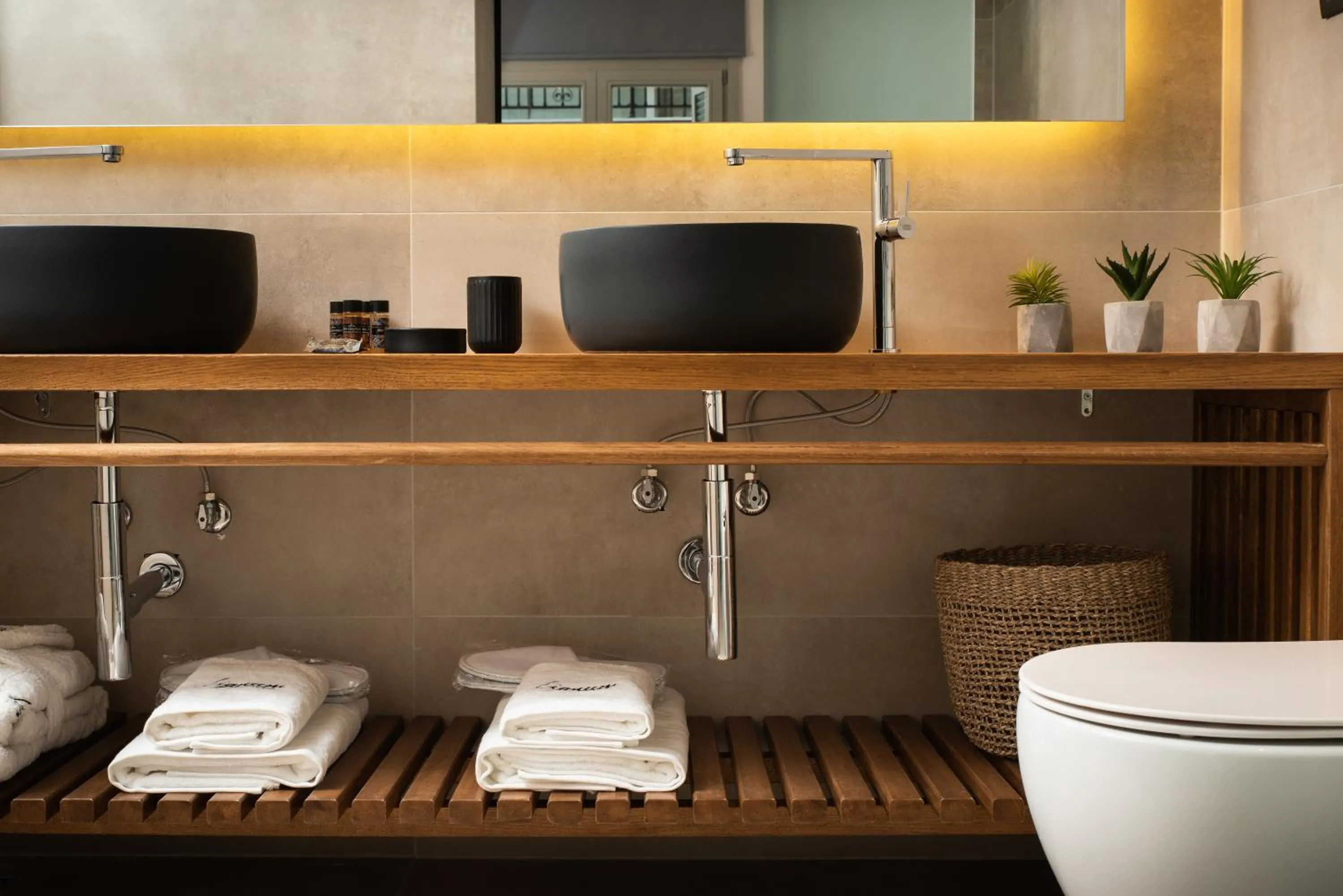 Bathroom in Lignum Suites Chania