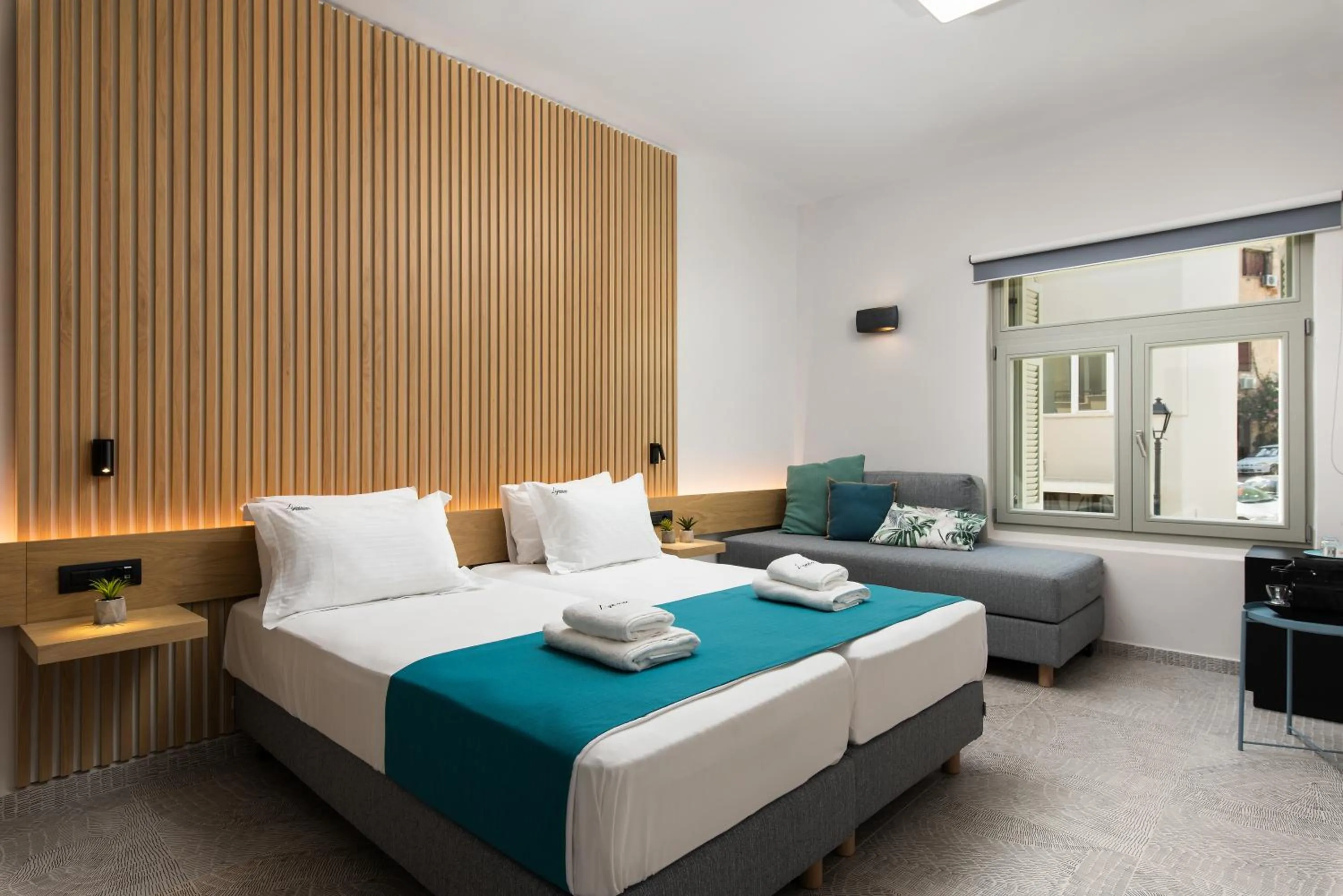 Bed in Lignum Suites Chania