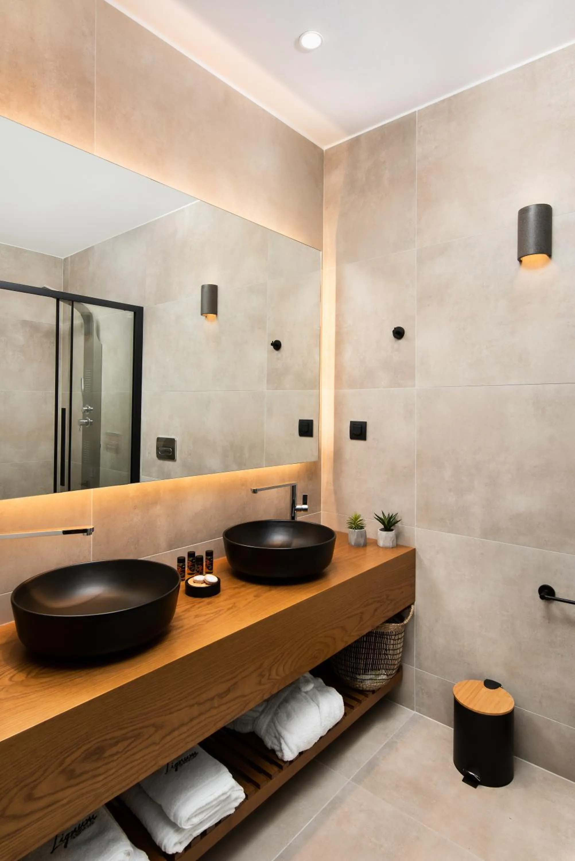 Bathroom in Lignum Suites Chania