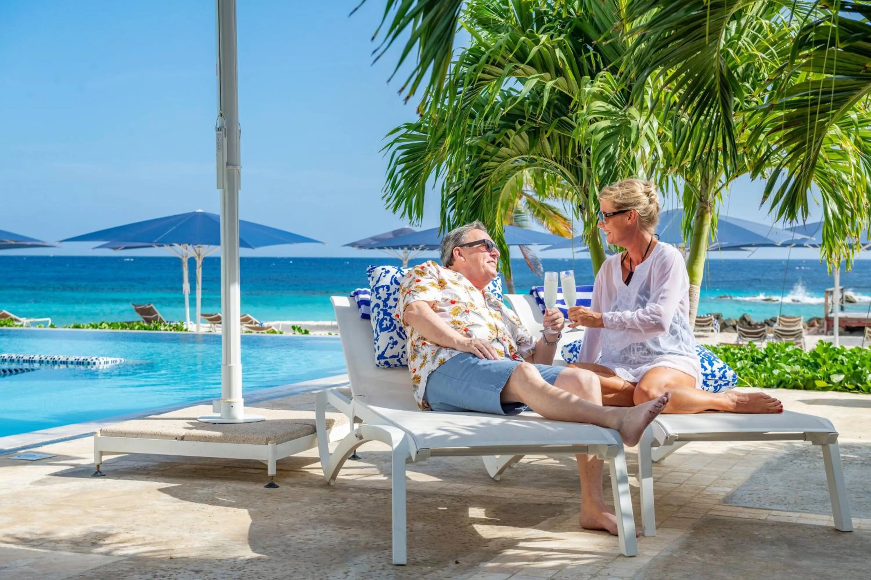 Swimming pool in Curaçao Marriott Beach Resort