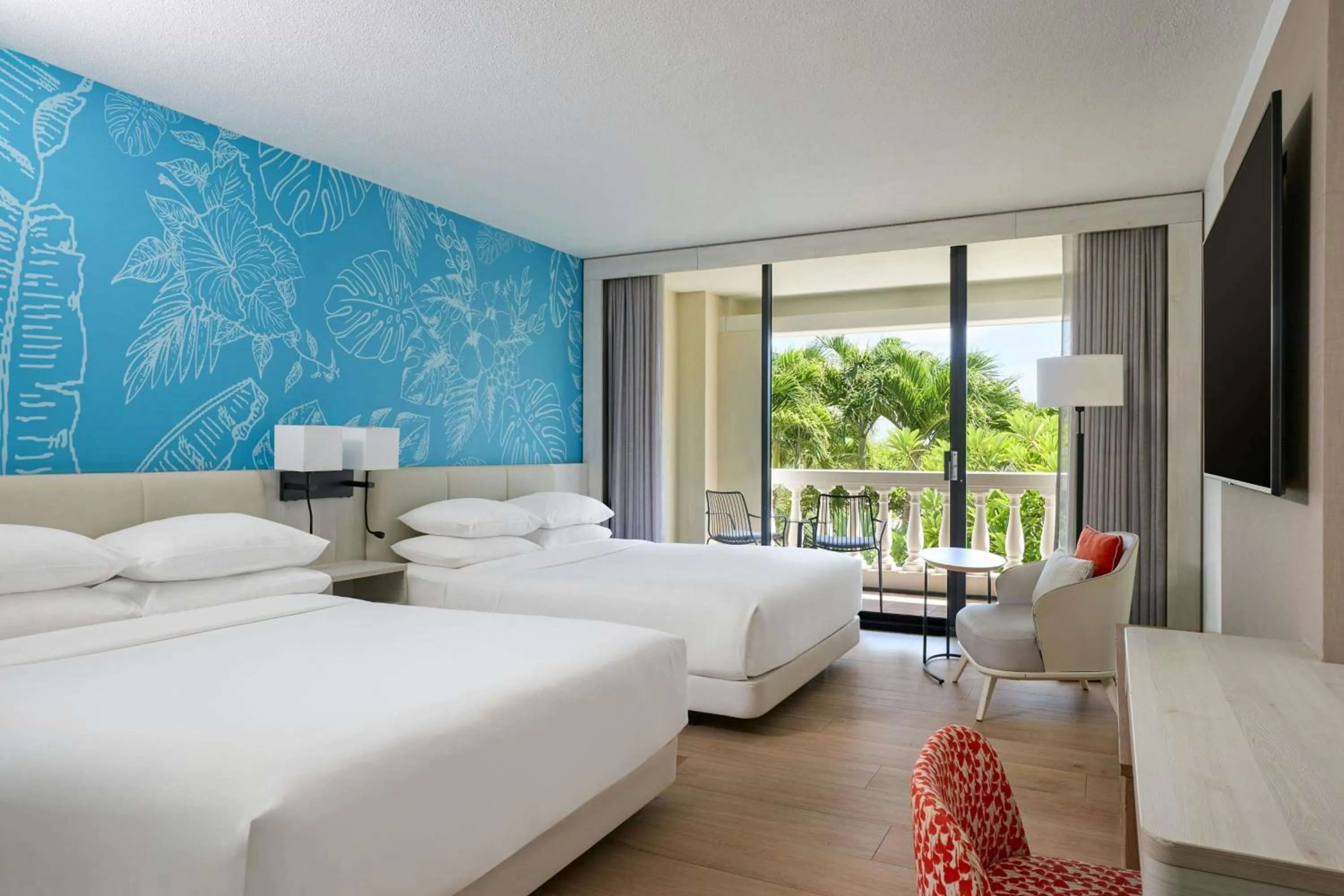 Photo of the whole room, Bed in Curaçao Marriott Beach Resort