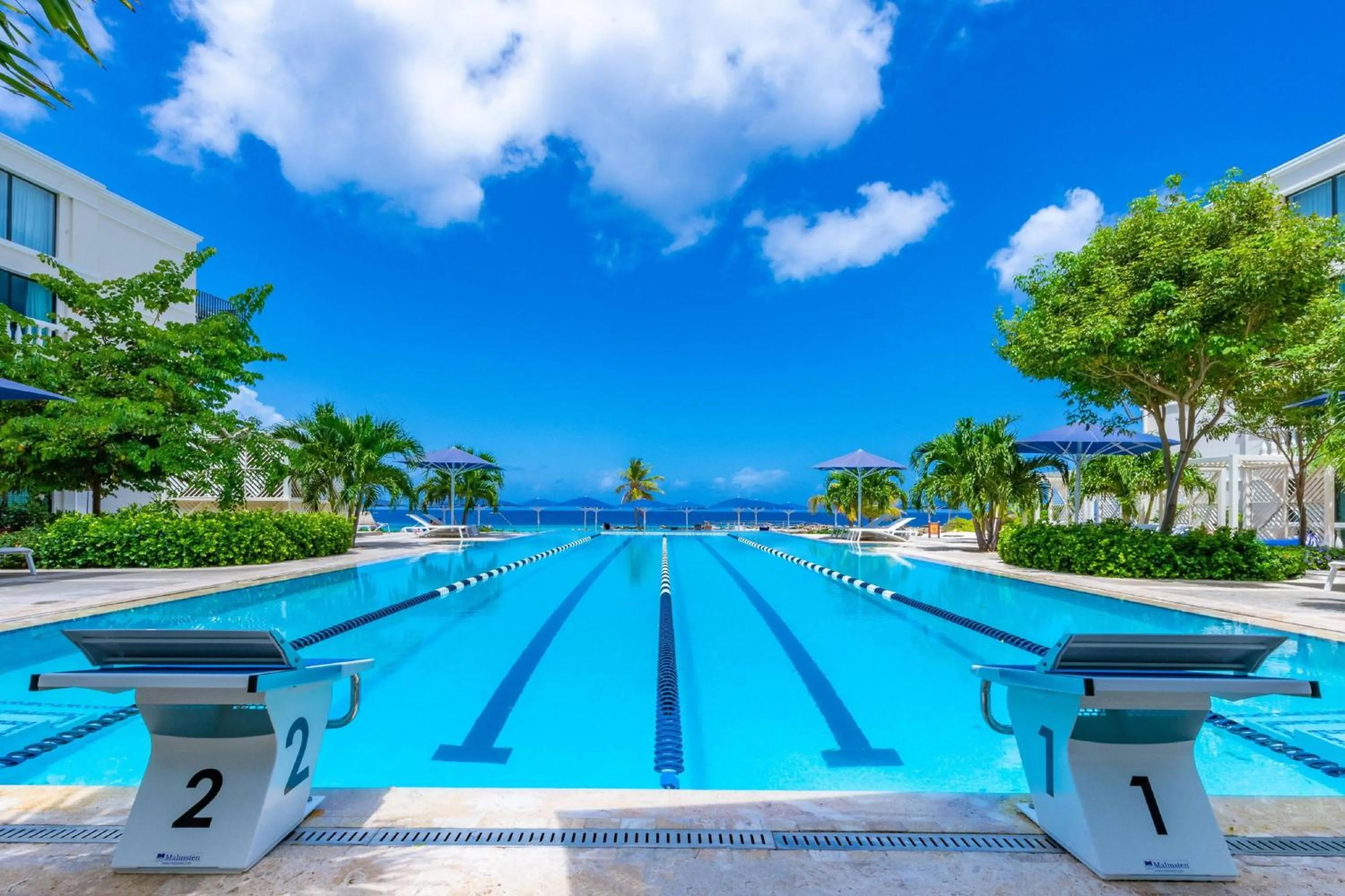 Swimming pool in Curaçao Marriott Beach Resort