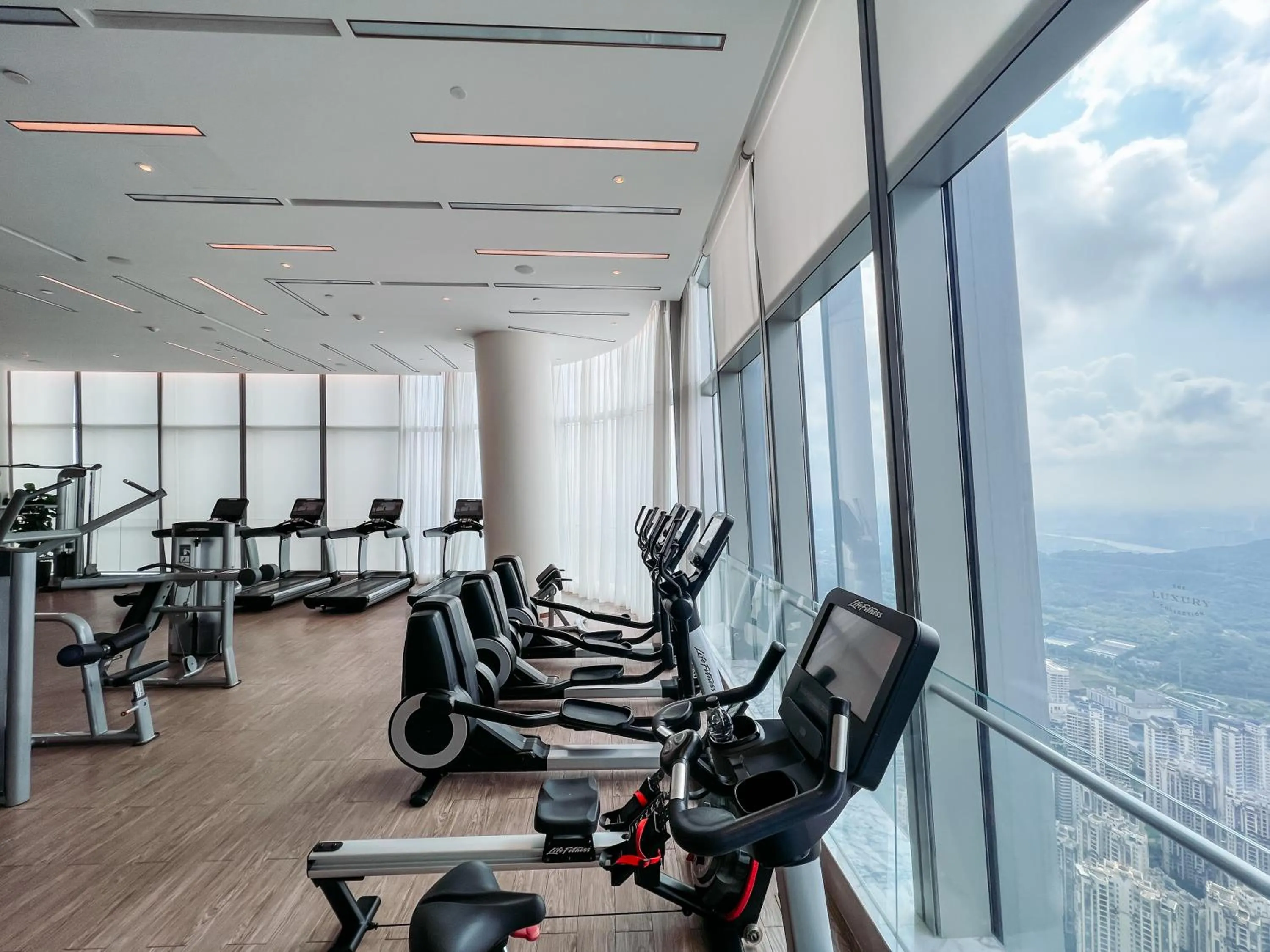 Fitness centre/facilities in Na Lotus Hotel, a Luxury Collection Hotel, Nanning