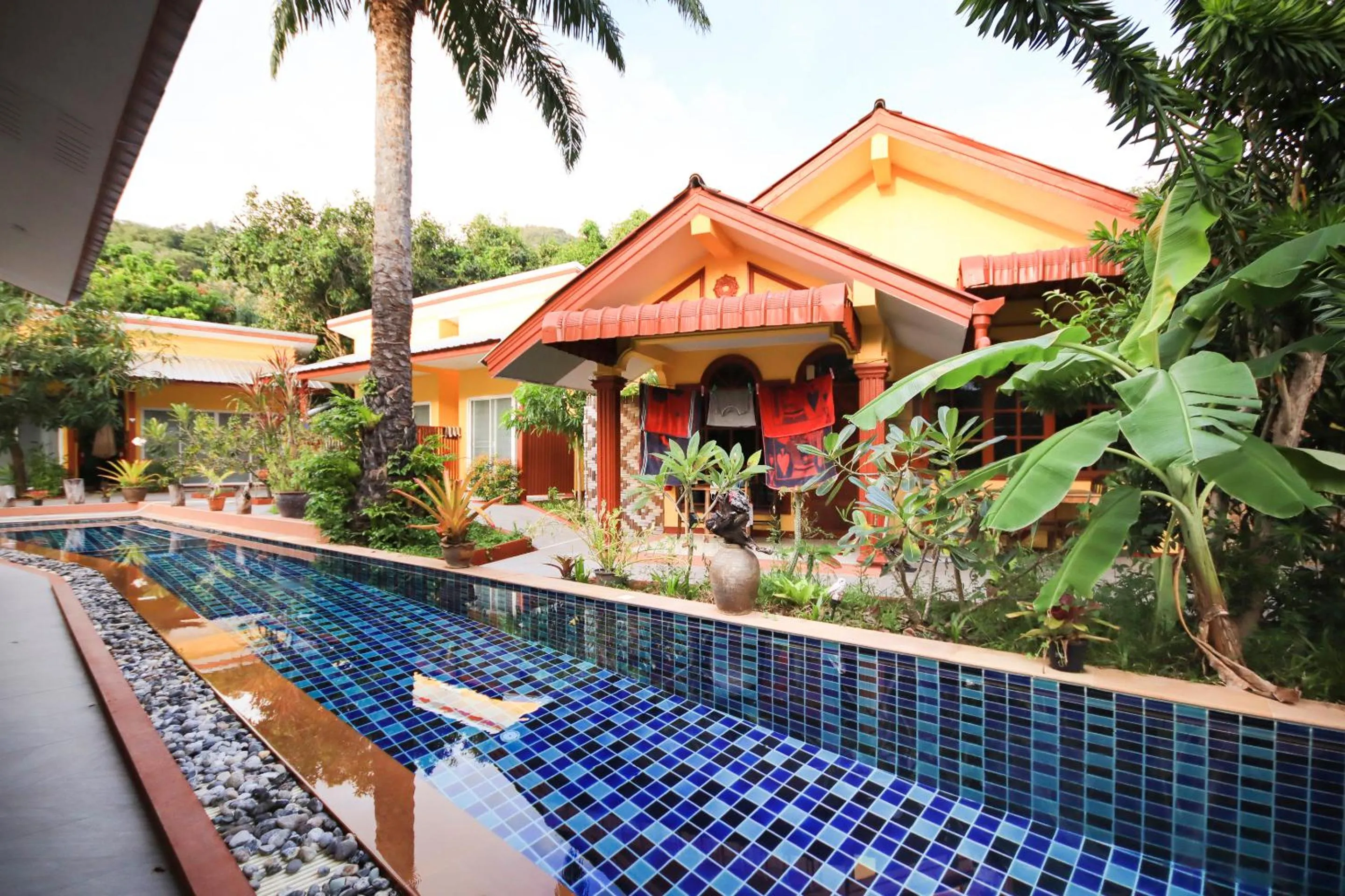 Swimming pool in Ban Elephant Blanc Bungalow