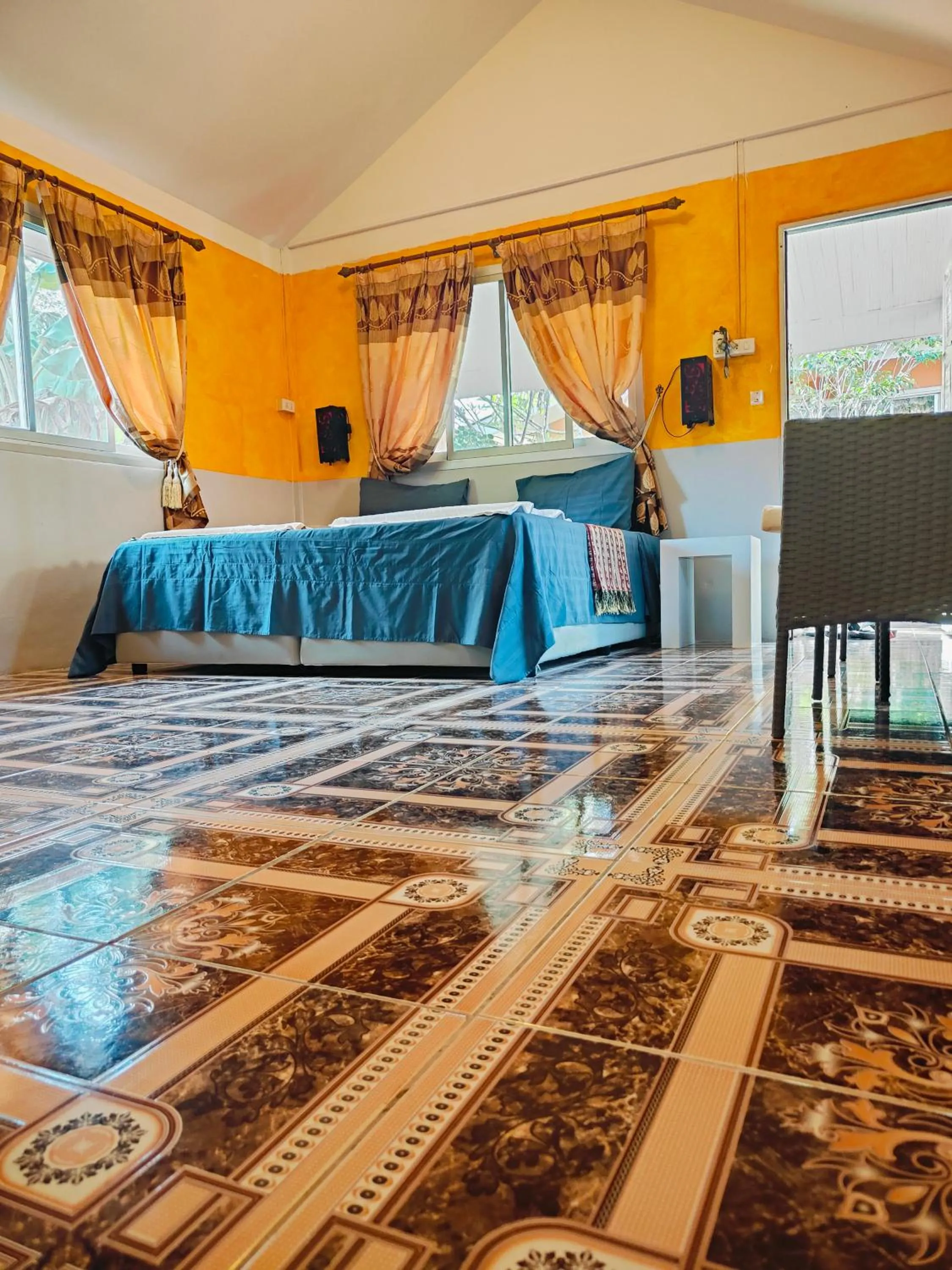 Bed in Ban Elephant Blanc Bungalow