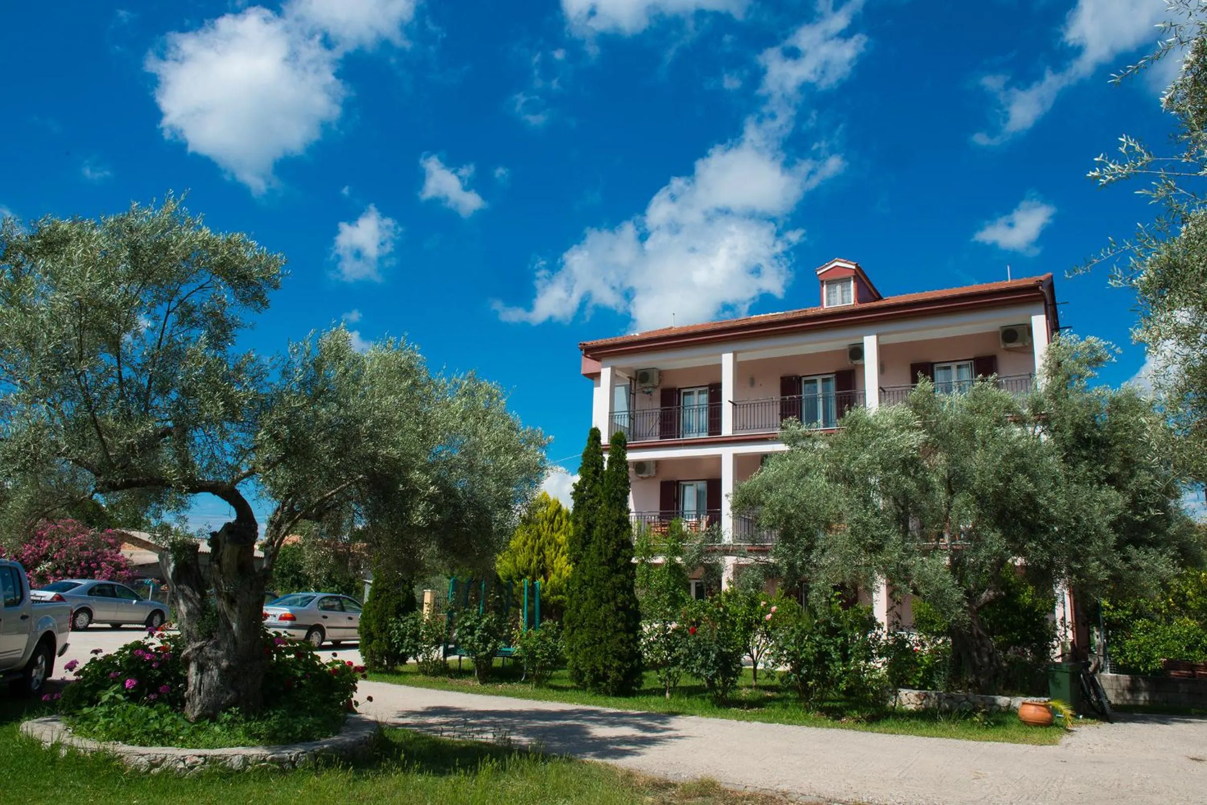 Garden in Christina Studios