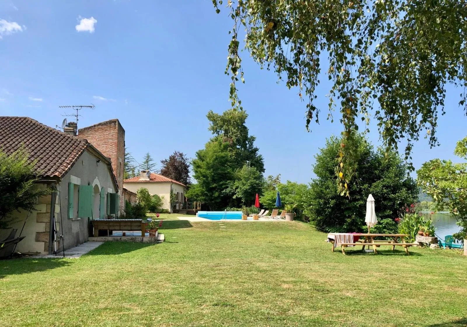 Garden in Chez Jan et Nicole - Gite Toulouse
