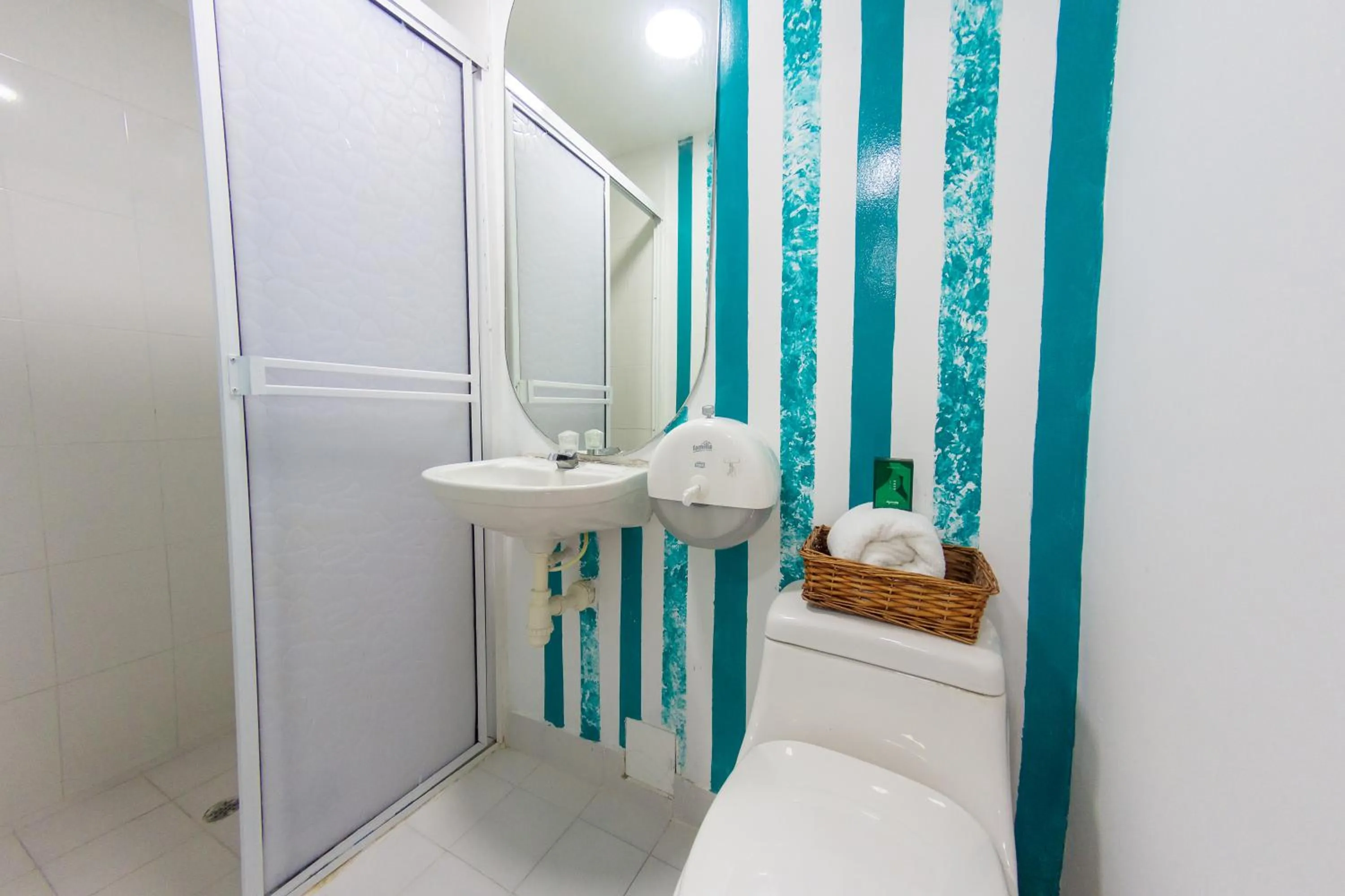 Toilet in Hotel Ayenda Cartagena Blue 1804